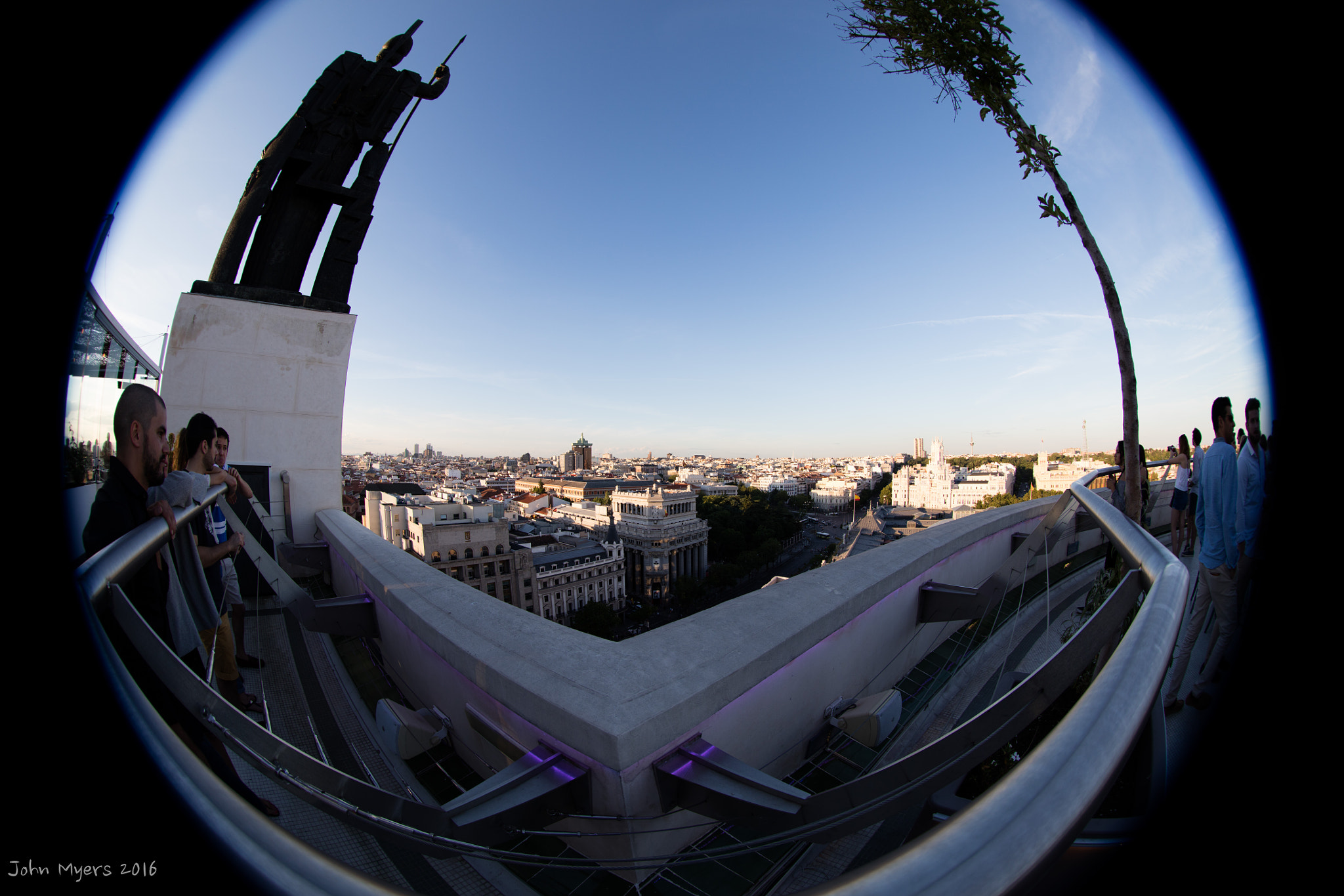 Canon EF 8-15mm F4L Fisheye USM sample photo. Madrid june la azotea june 1 photography