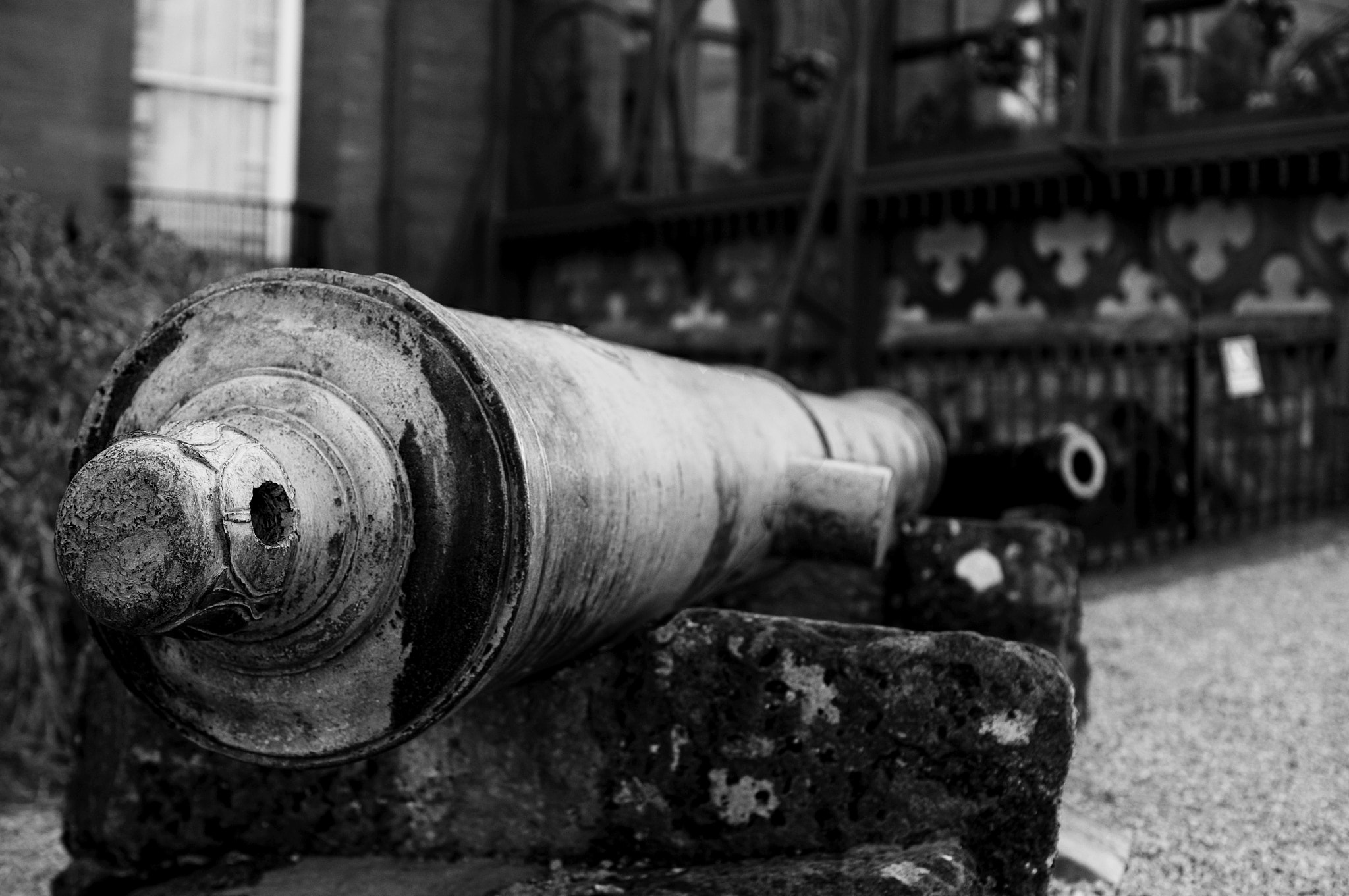 Sony SLT-A55 (SLT-A55V) + Sony DT 35mm F1.8 SAM sample photo. Cannon at invarary castle photography