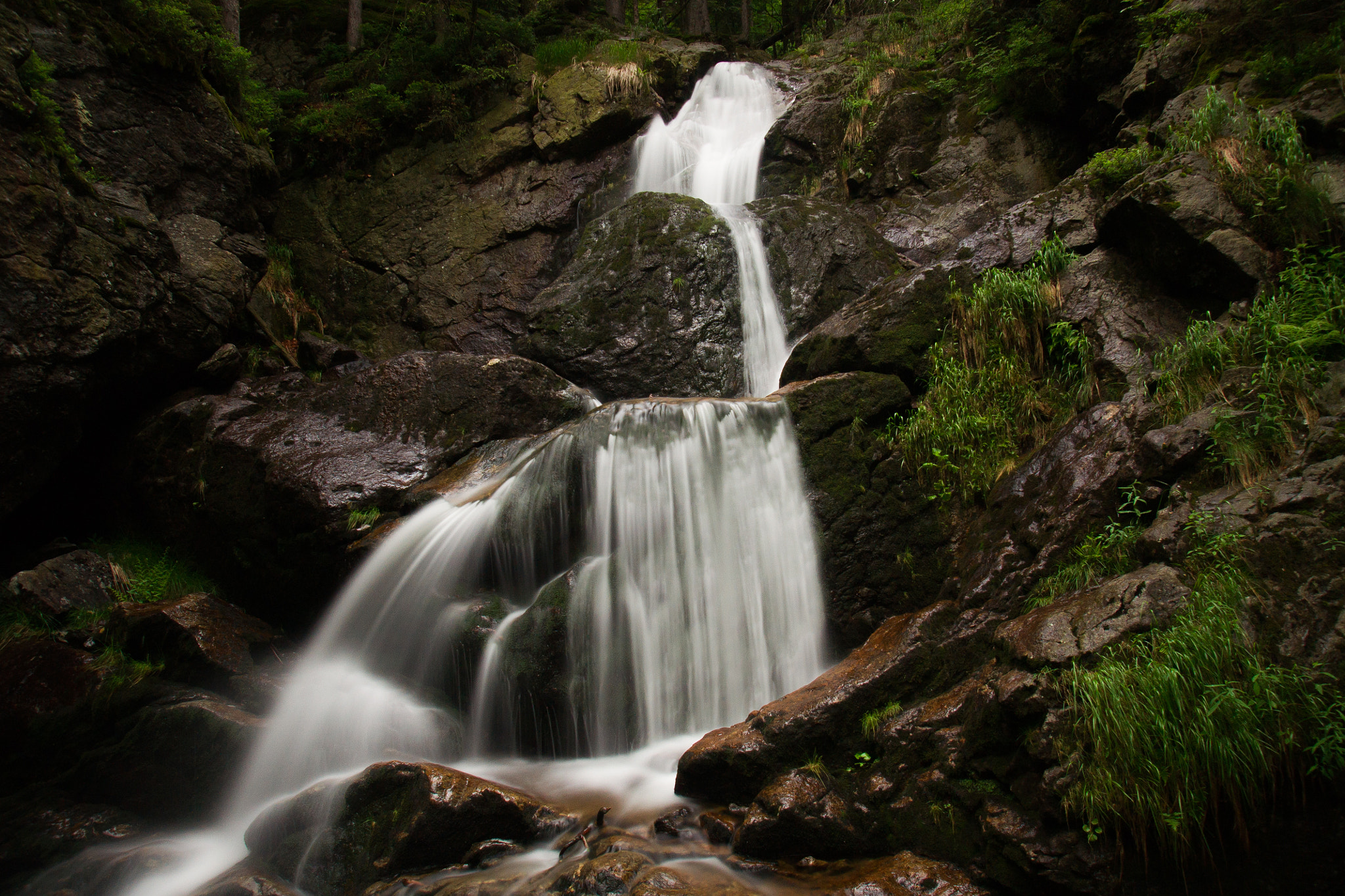 Sony Alpha DSLR-A500 sample photo. Rissloch waterfall 01 photography