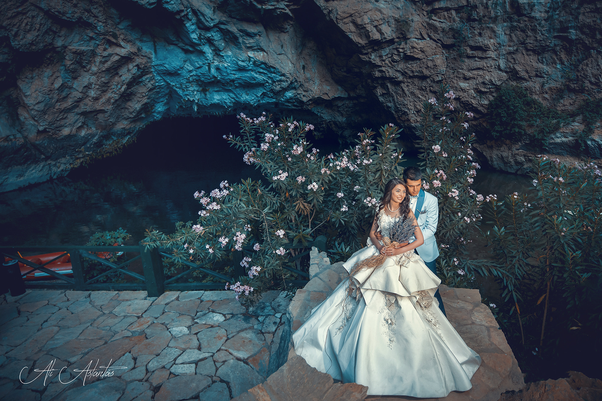 Canon EOS-1Ds Mark III sample photo. Wedding photography