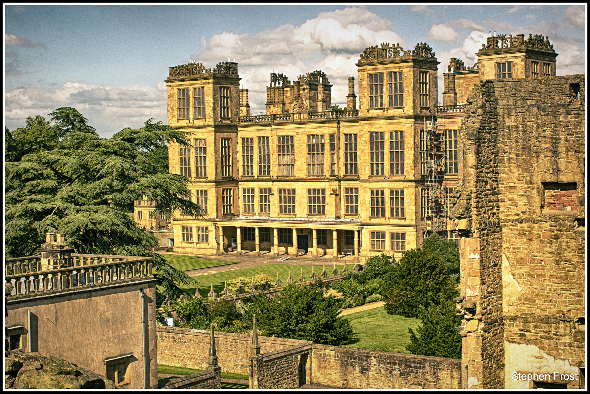 Nikon D7100 + Sigma 24-70mm F2.8 EX DG Macro sample photo. Hardwick house view taken from the ruins derbyshire uk photography