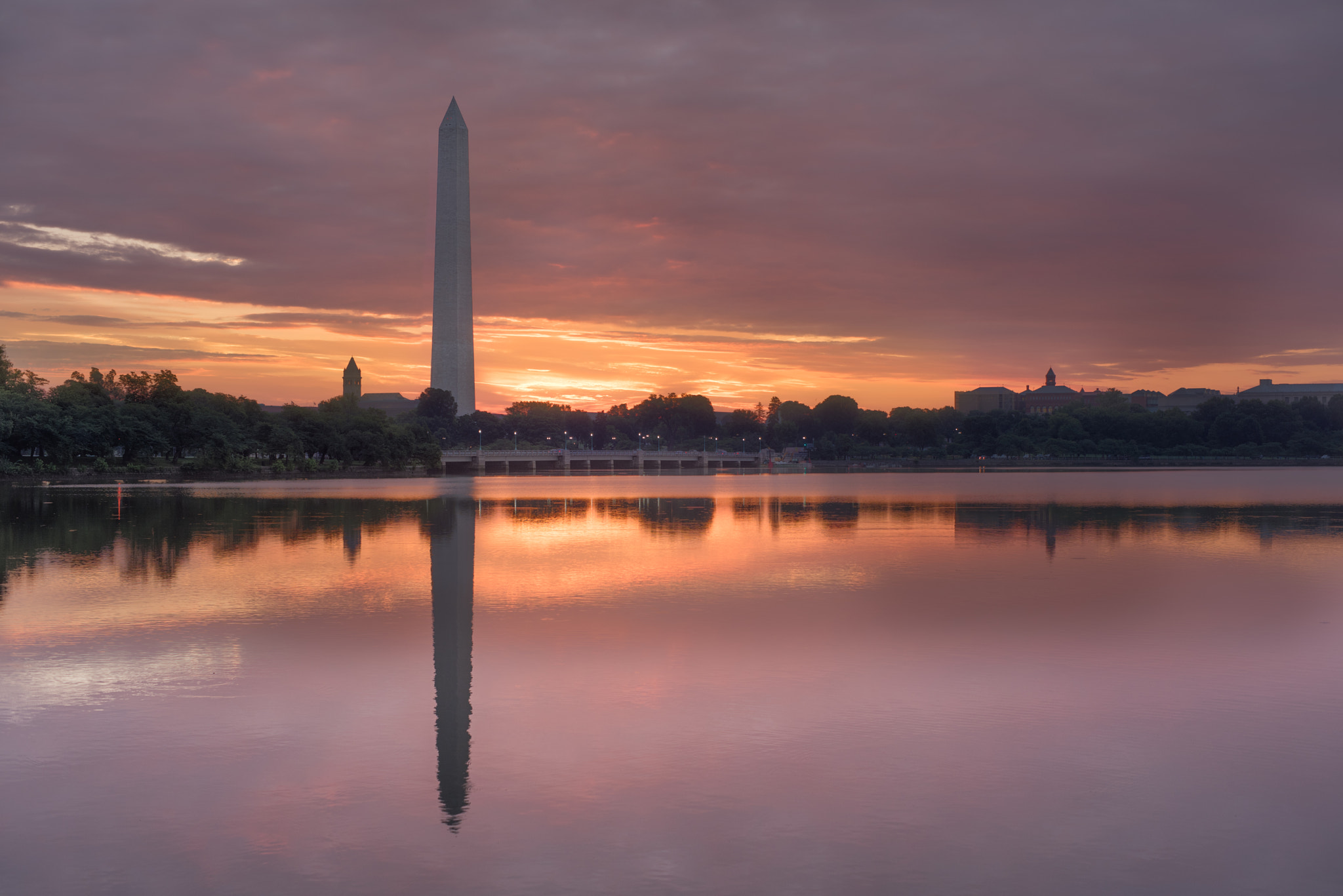 Nikon D810 + ZEISS Milvus 50mm F1.4 sample photo. Sunrise photography