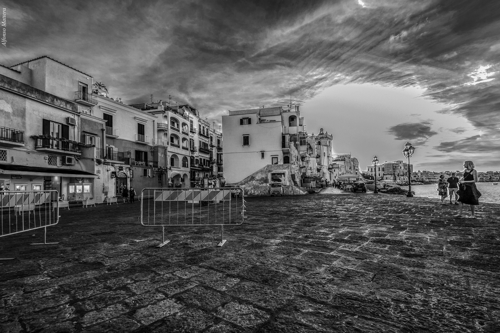 Canon EF-S 10-18mm F4.5–5.6 IS STM sample photo. Ischia ponte - film festival photography