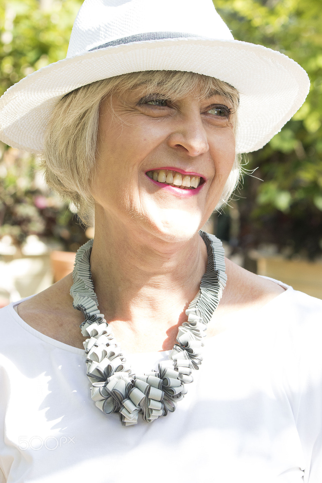Canon EF-S 55-250mm F4-5.6 IS sample photo. Josephine at petersham nurseries photography