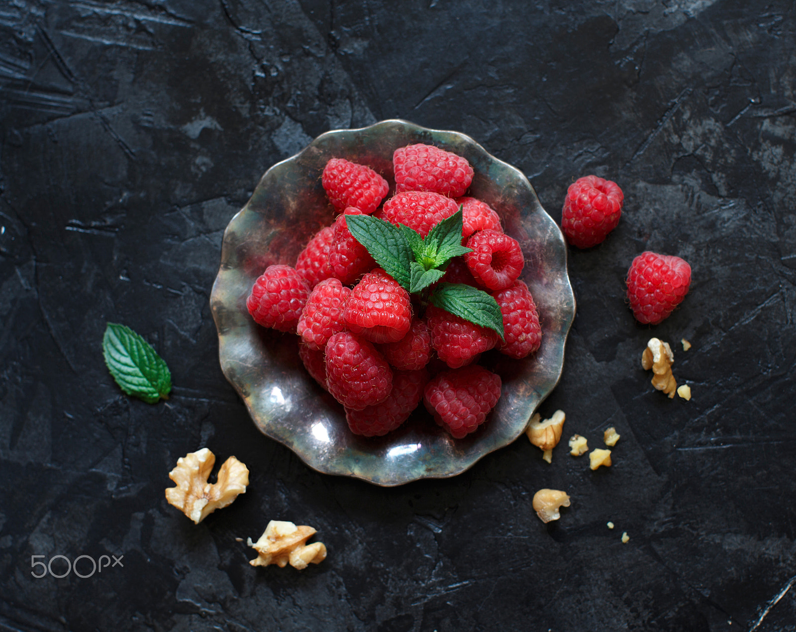 Canon EOS 650D (EOS Rebel T4i / EOS Kiss X6i) + Canon EF 50mm F1.2L USM sample photo. Raspberries, walnuts and mint leaves photography