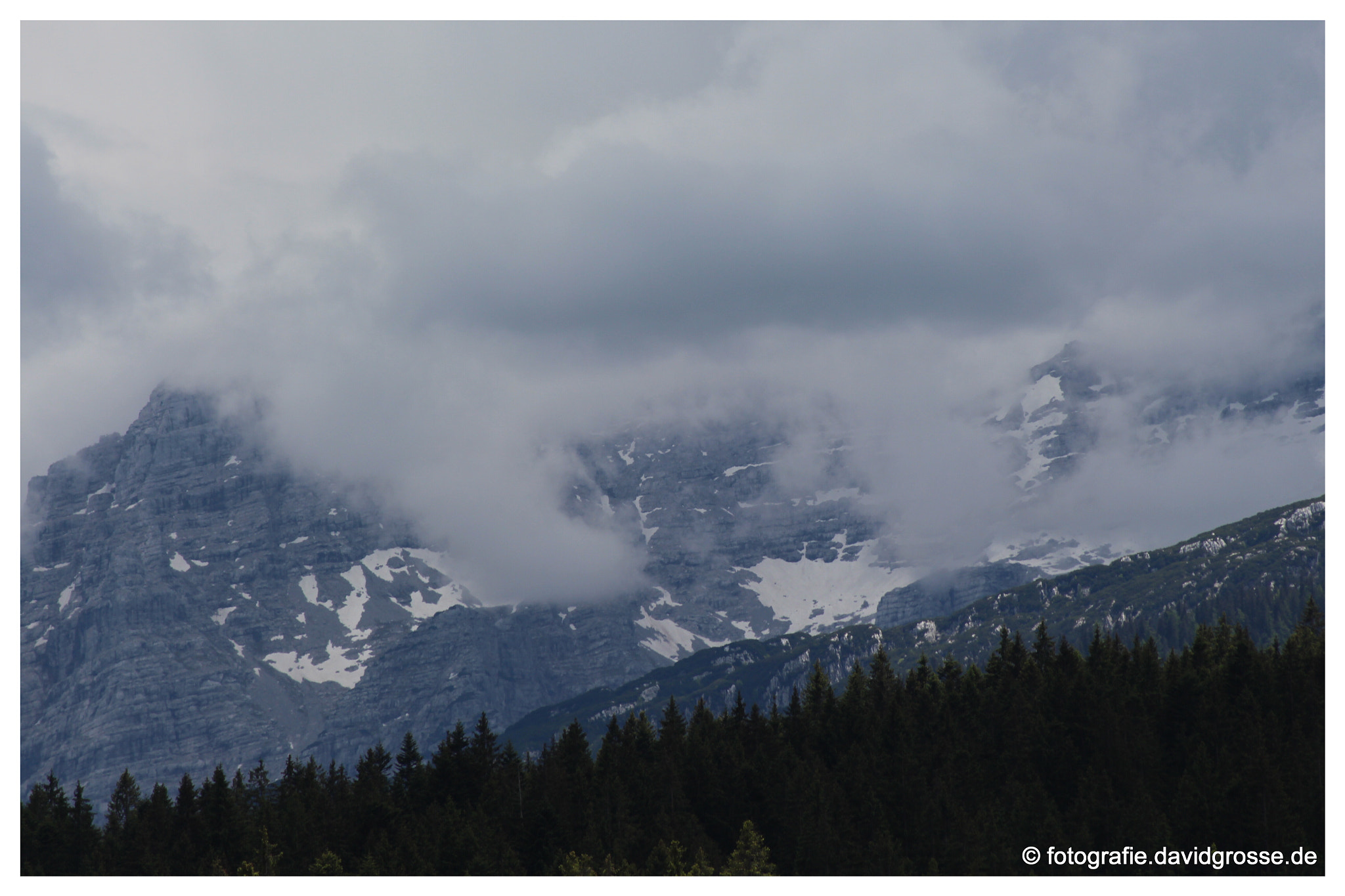 Canon EOS 700D (EOS Rebel T5i / EOS Kiss X7i) + Canon 70-300mm sample photo. Mountains photography