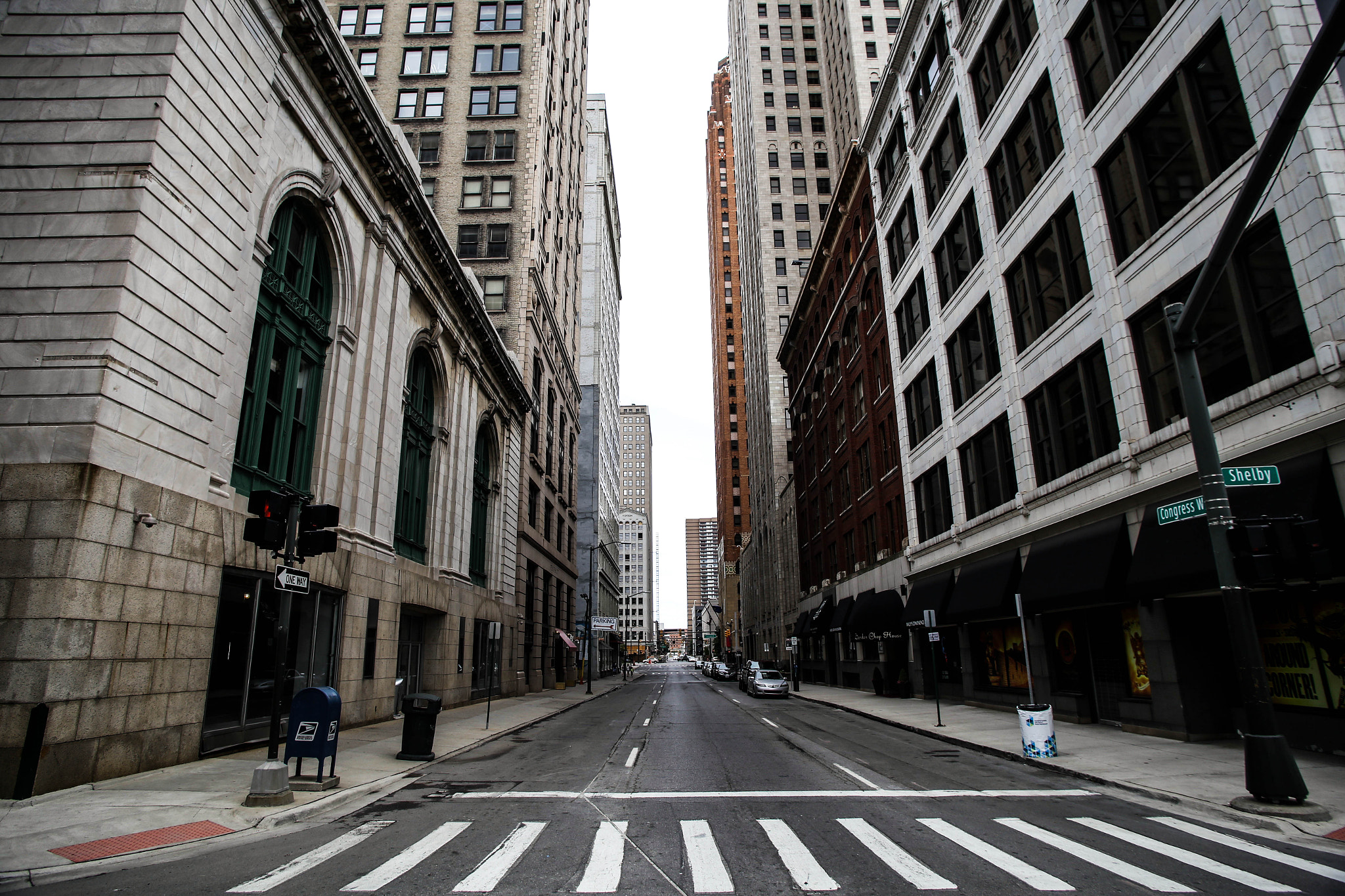 Canon EF 20-35mm F3.5-4.5 USM sample photo. Empty streets photography