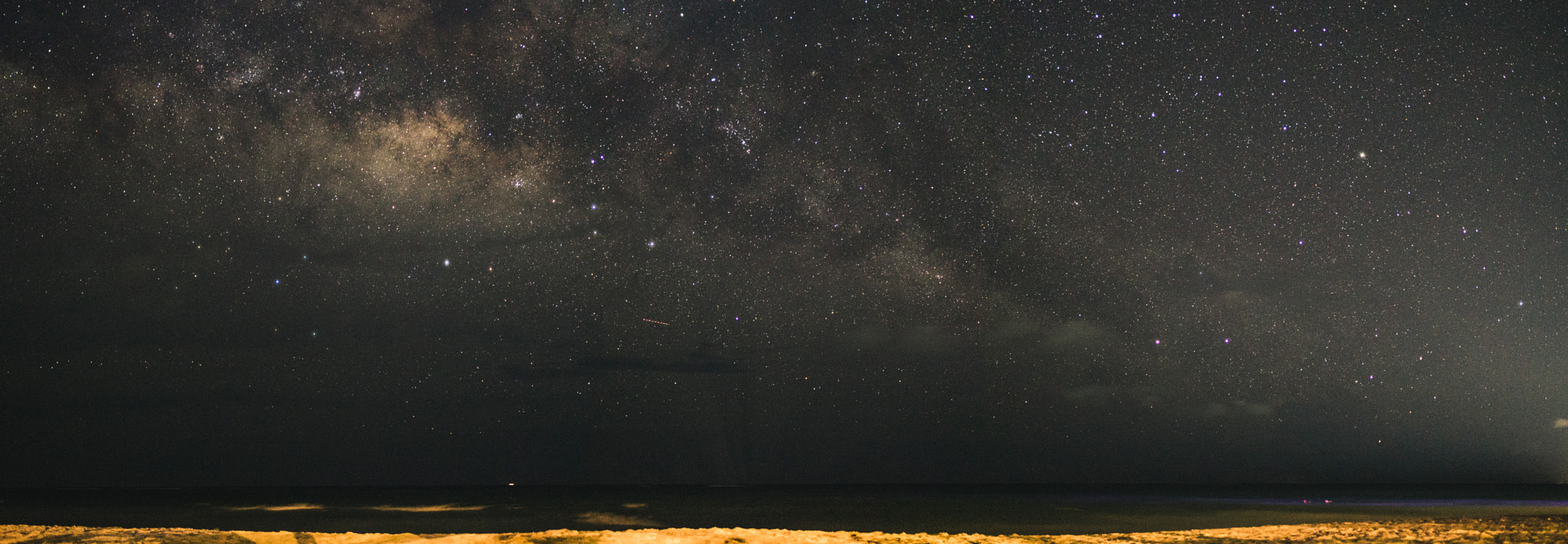 Sony Sonnar T* E 24mm F1.8 ZA sample photo. Beach galaxy photography