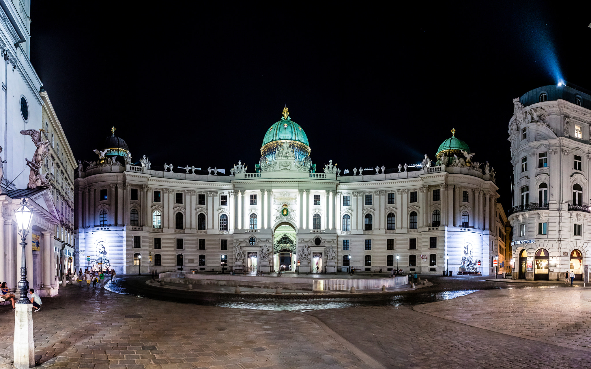 Olympus PEN E-PL5 + Olympus M.Zuiko Digital ED 12-40mm F2.8 Pro sample photo. Hofburg wien photography