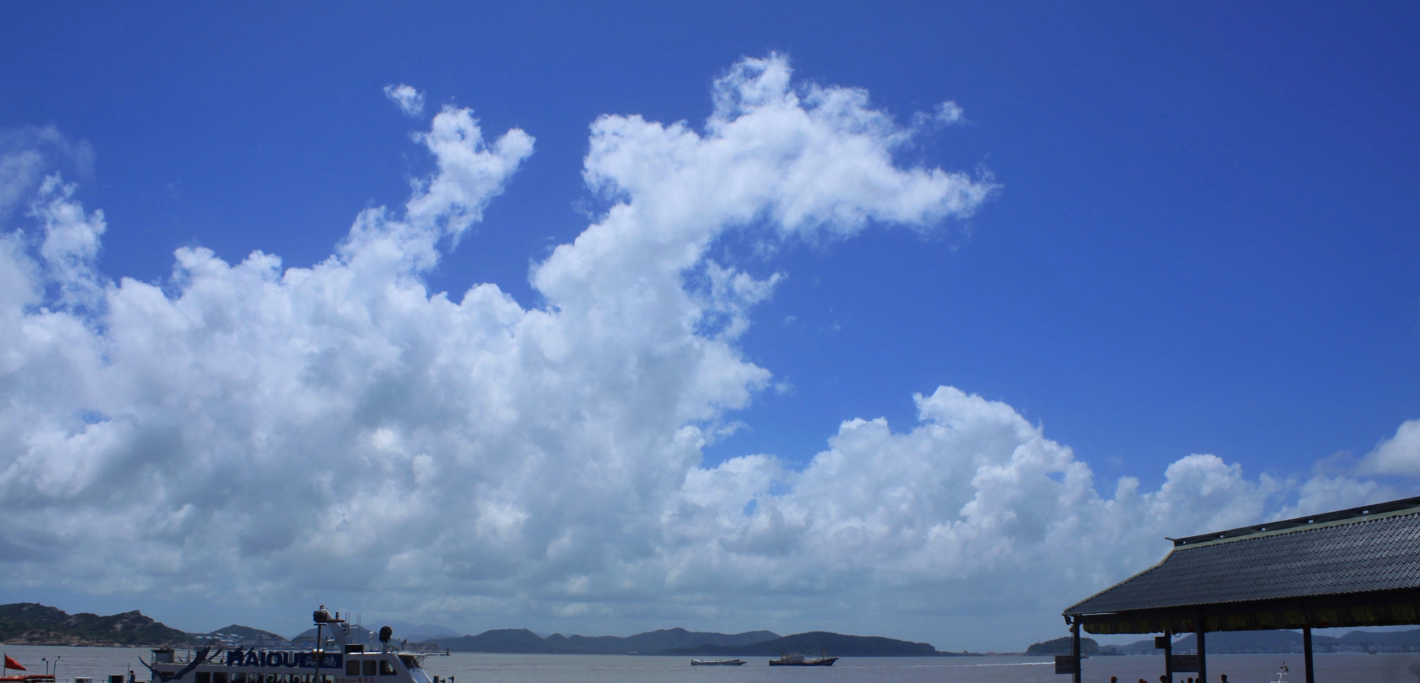 Canon EF-S 18-55mm F3.5-5.6 IS sample photo. Cloud photography