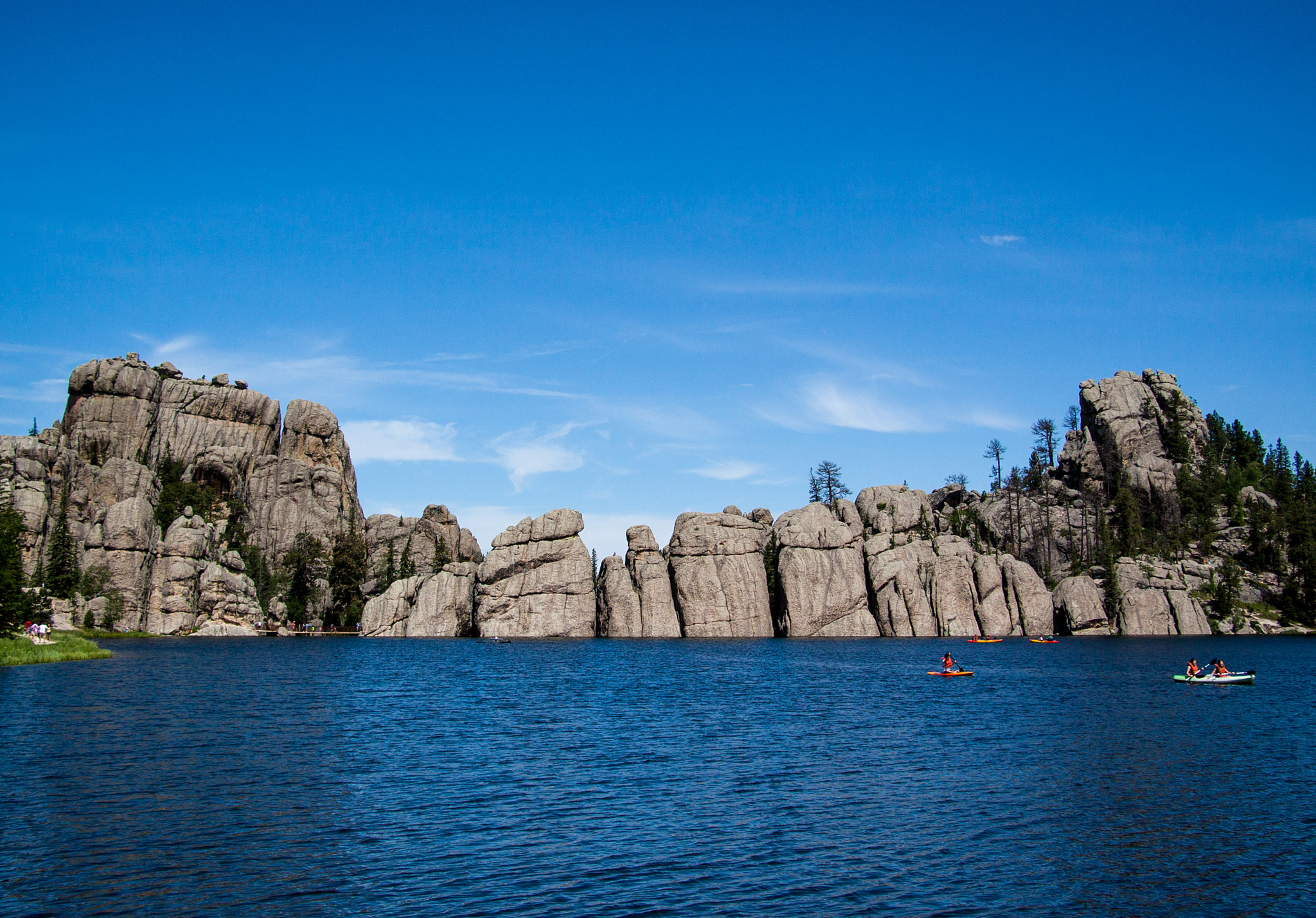 Canon EOS 50D + Canon EF-S 18-135mm F3.5-5.6 IS STM sample photo. Sylvan lake in the black hills photography