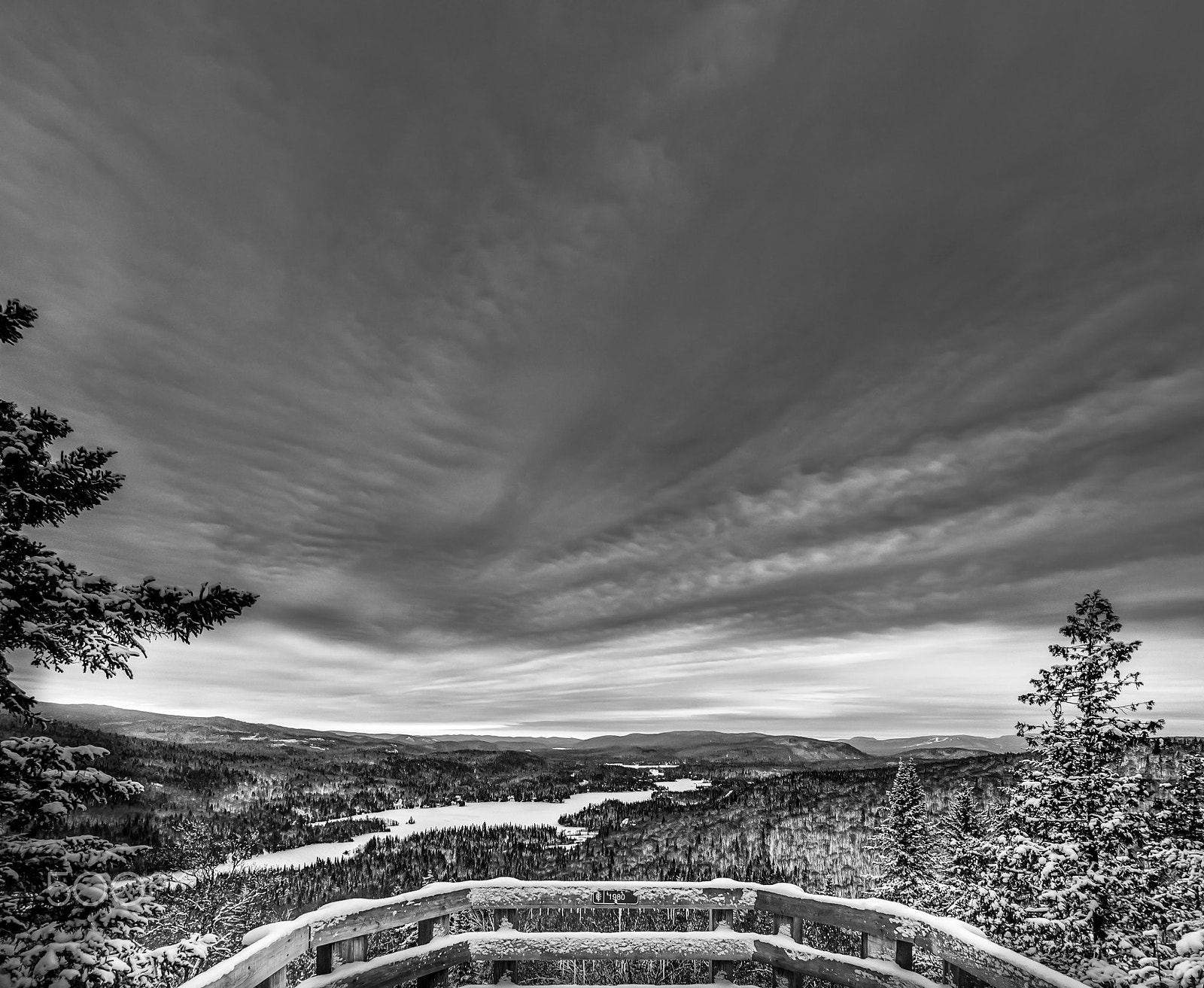 Olympus OM-D E-M1 + OLYMPUS M.9-18mm F4.0-5.6 sample photo. Belvédere sentier l'envol - parc national du mont tremblant secteur pimbina photography