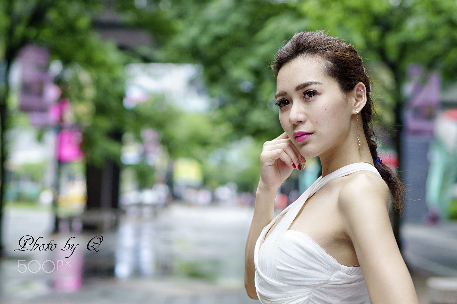 Sony Planar T* 50mm F1.4 ZA SSM sample photo. Model mini photography