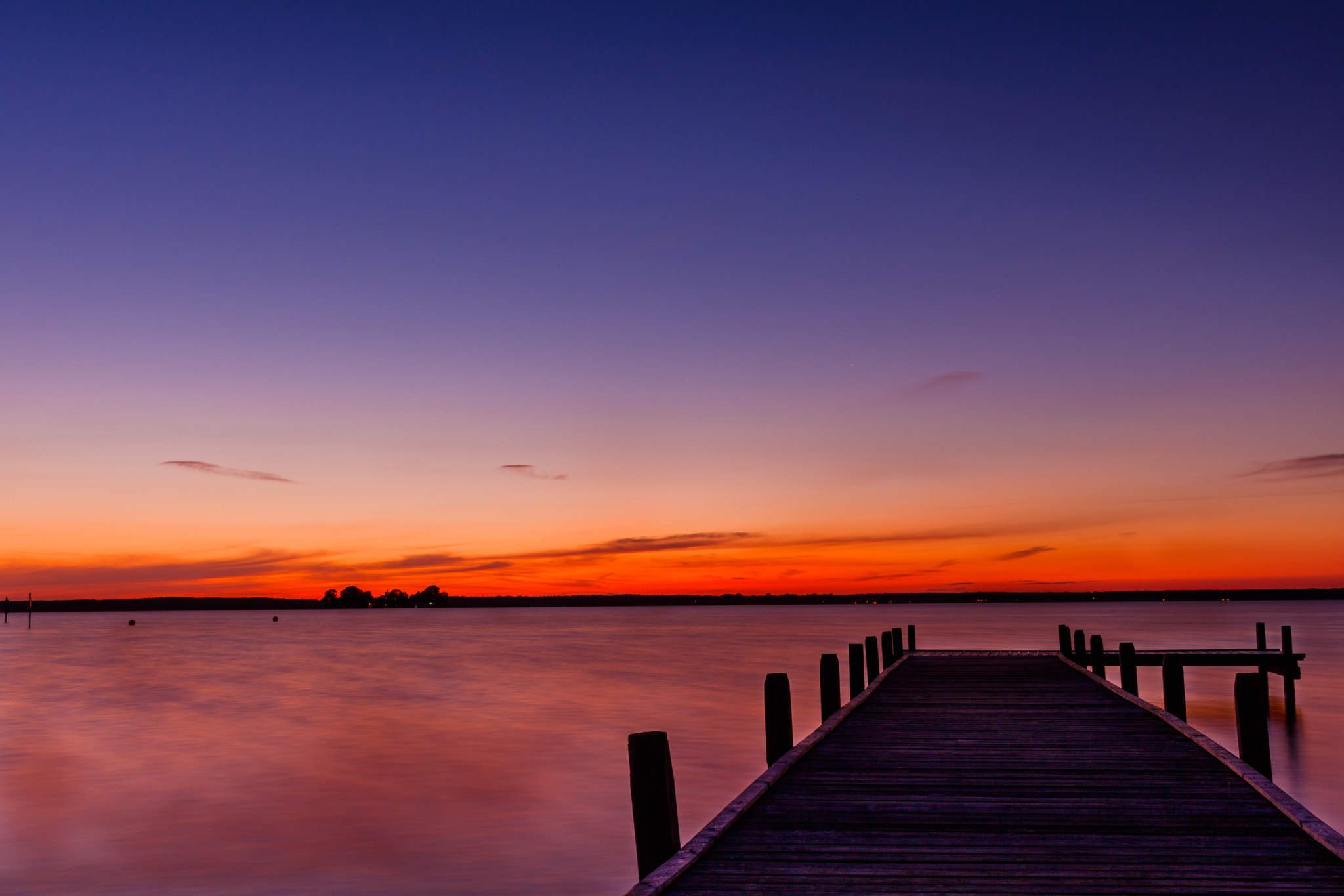 Canon EF-S 24mm F2.8 STM sample photo. Dusk photography