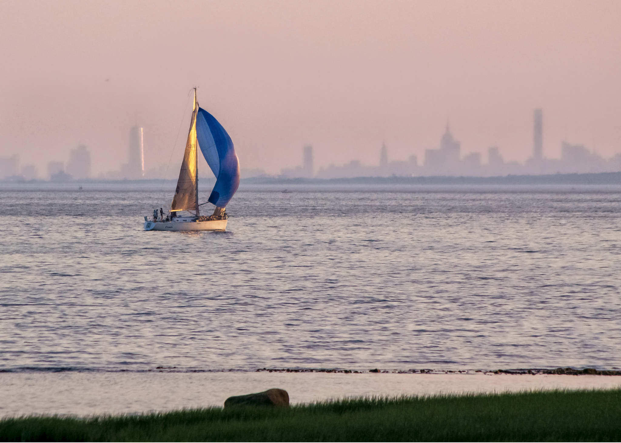 HD Pentax DA 55-300mm F4.0-5.8 ED WR sample photo. Blue and gold photography