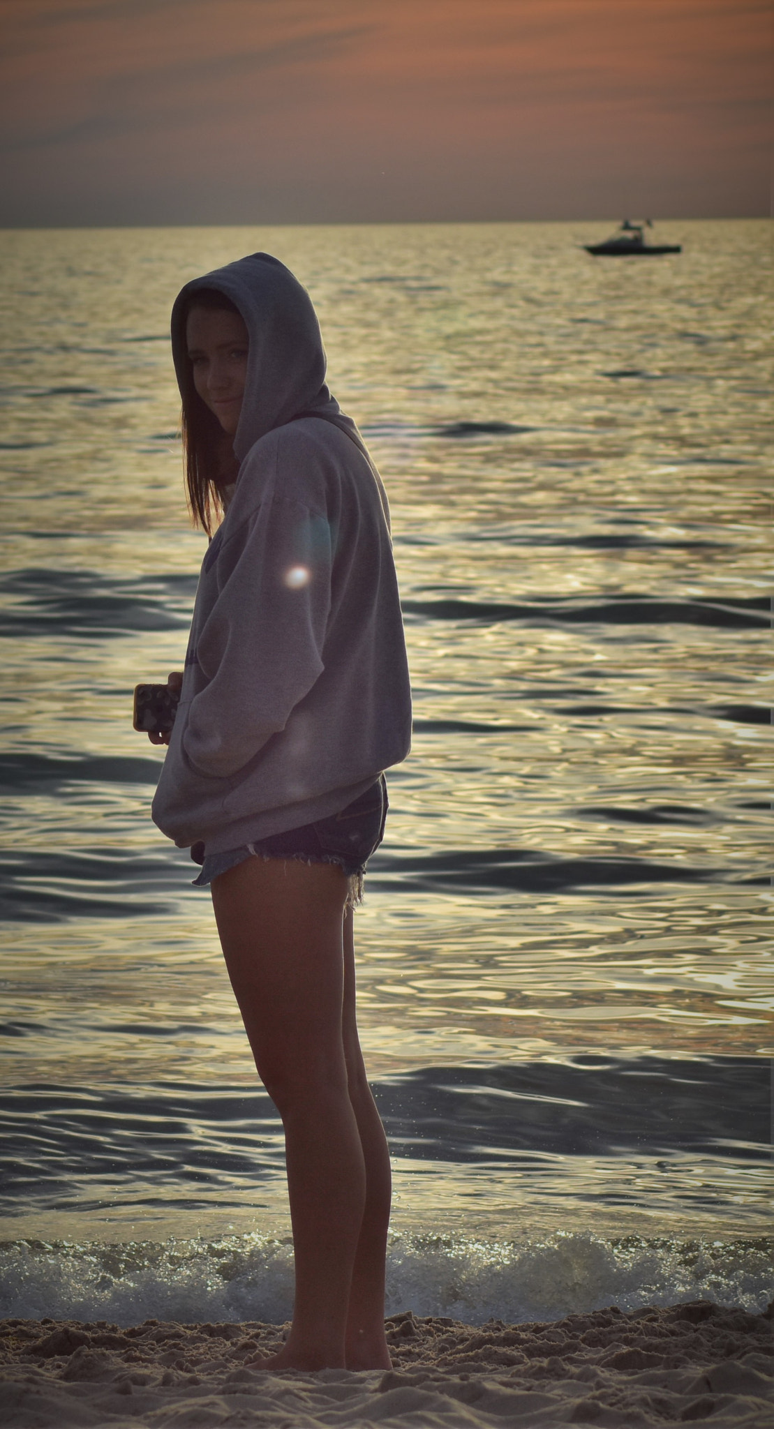 Nikon D7200 + Nikon AF Nikkor 70-300mm F4-5.6G sample photo. Girl on the beach photography