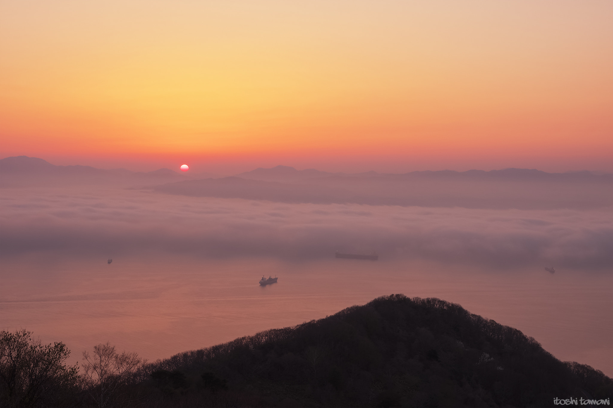 Olympus OM-D E-M1 + OLYMPUS 14-54mm Lens sample photo. Hakodate sundown photography