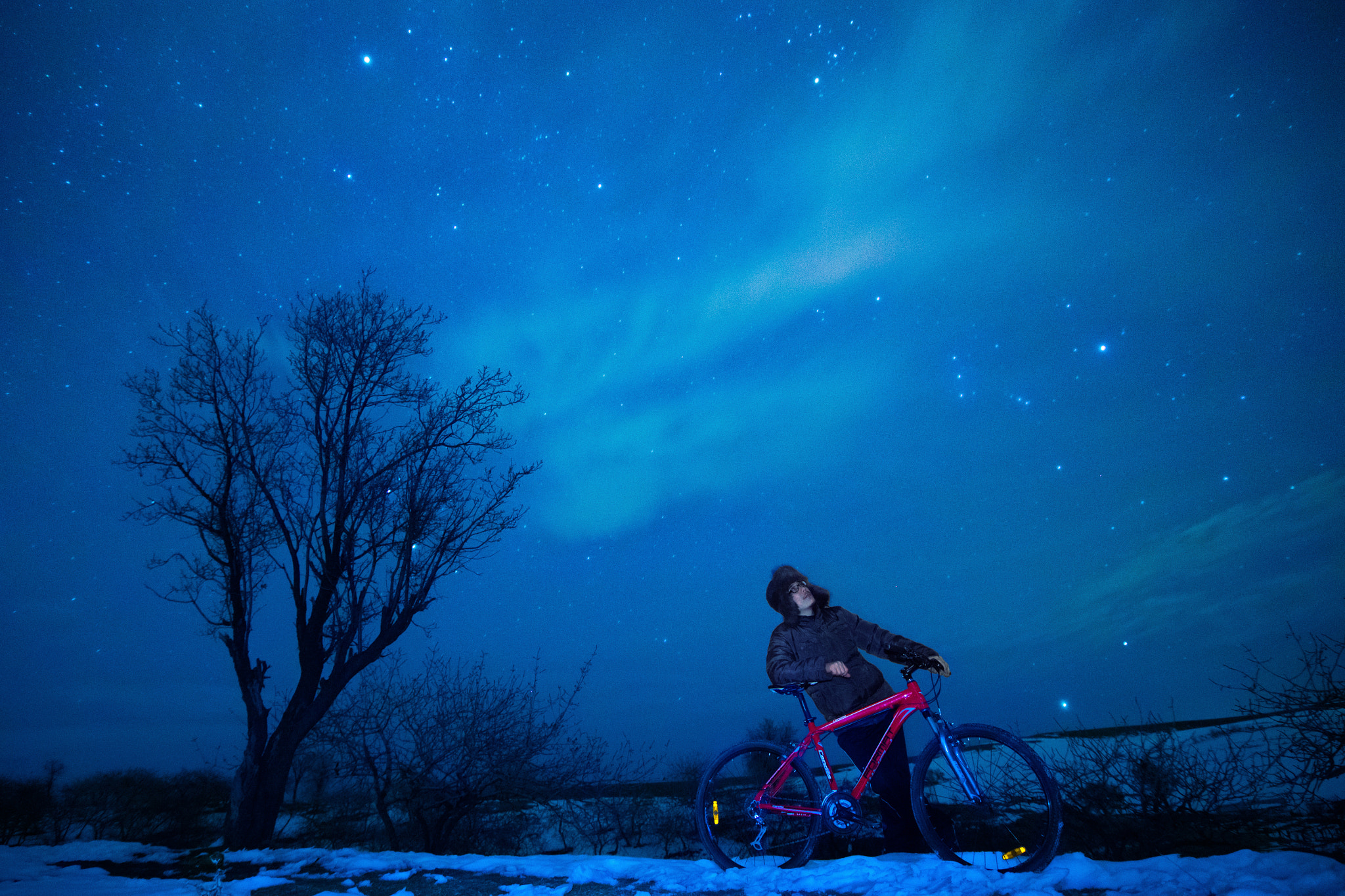 Tokina AT-X Pro 12-24mm F4 (IF) DX sample photo. A self-portrait on a background of the starry sky photography