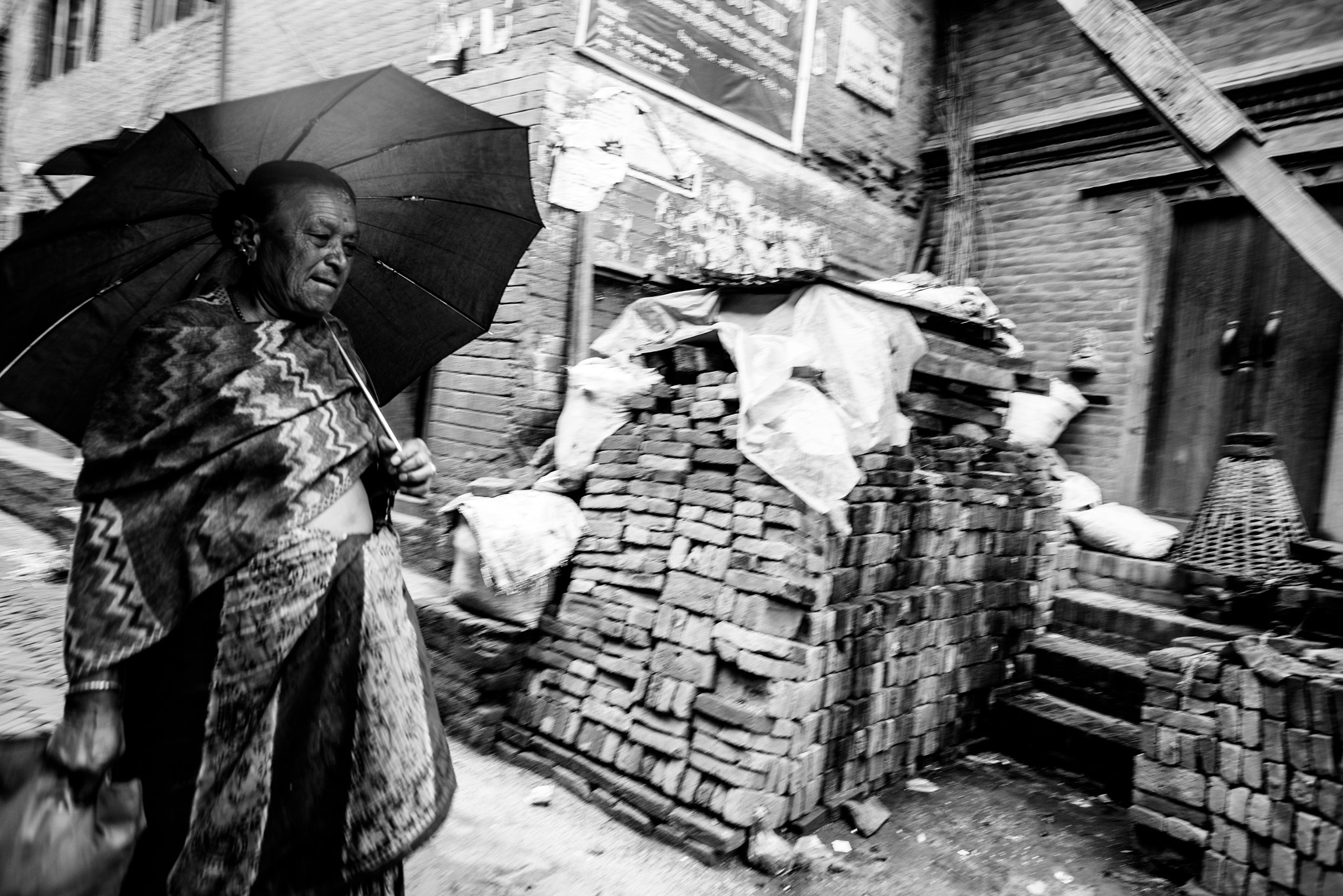 Nikon D600 + Nikon AF Nikkor 24mm F2.8D sample photo. In the streets of nepal photography