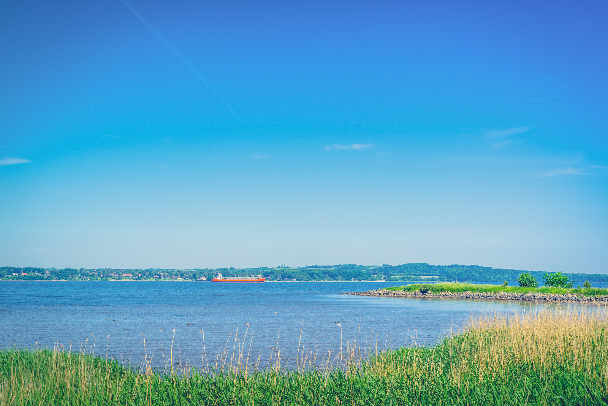 Sony a7R + Sony 50mm F1.4 sample photo. Sea landscape with a ship photography