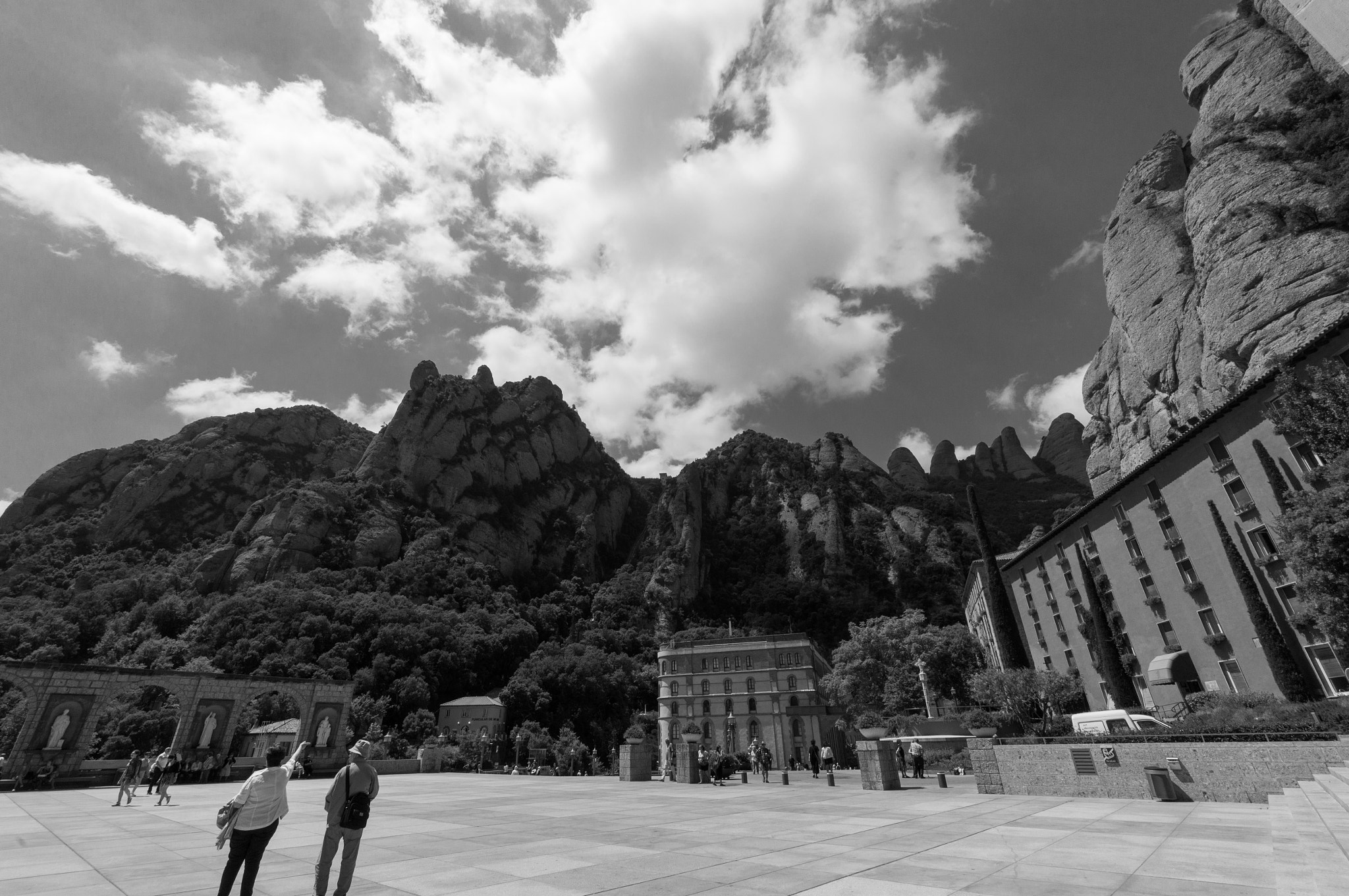 Sony Alpha NEX-F3 + Sony E 10-18mm F4 OSS sample photo. Spain. montserrat. photography