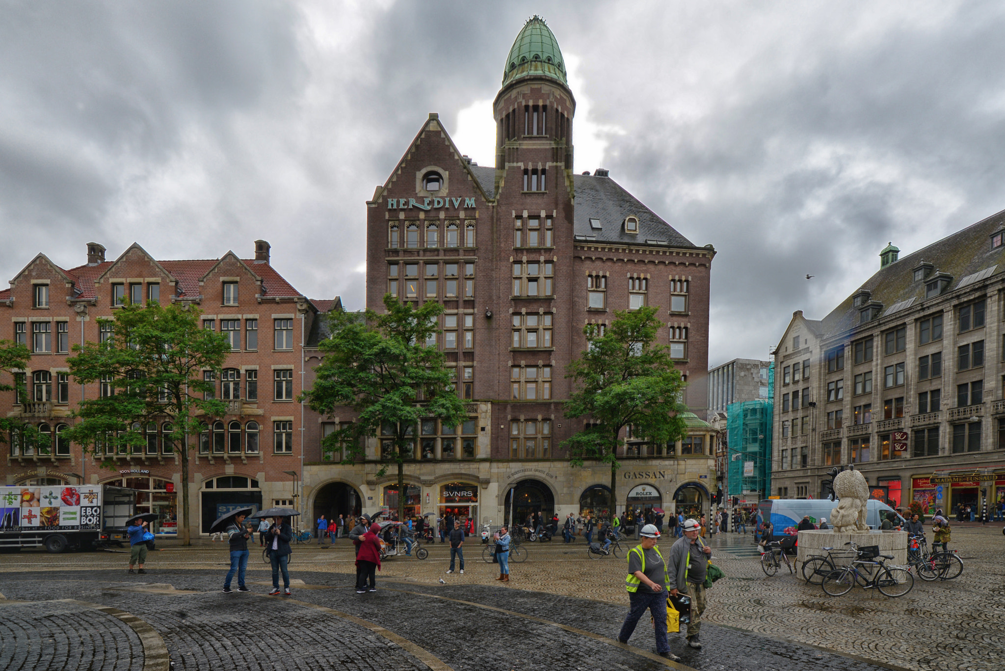 Nikon D600 sample photo. Life on dam square photography