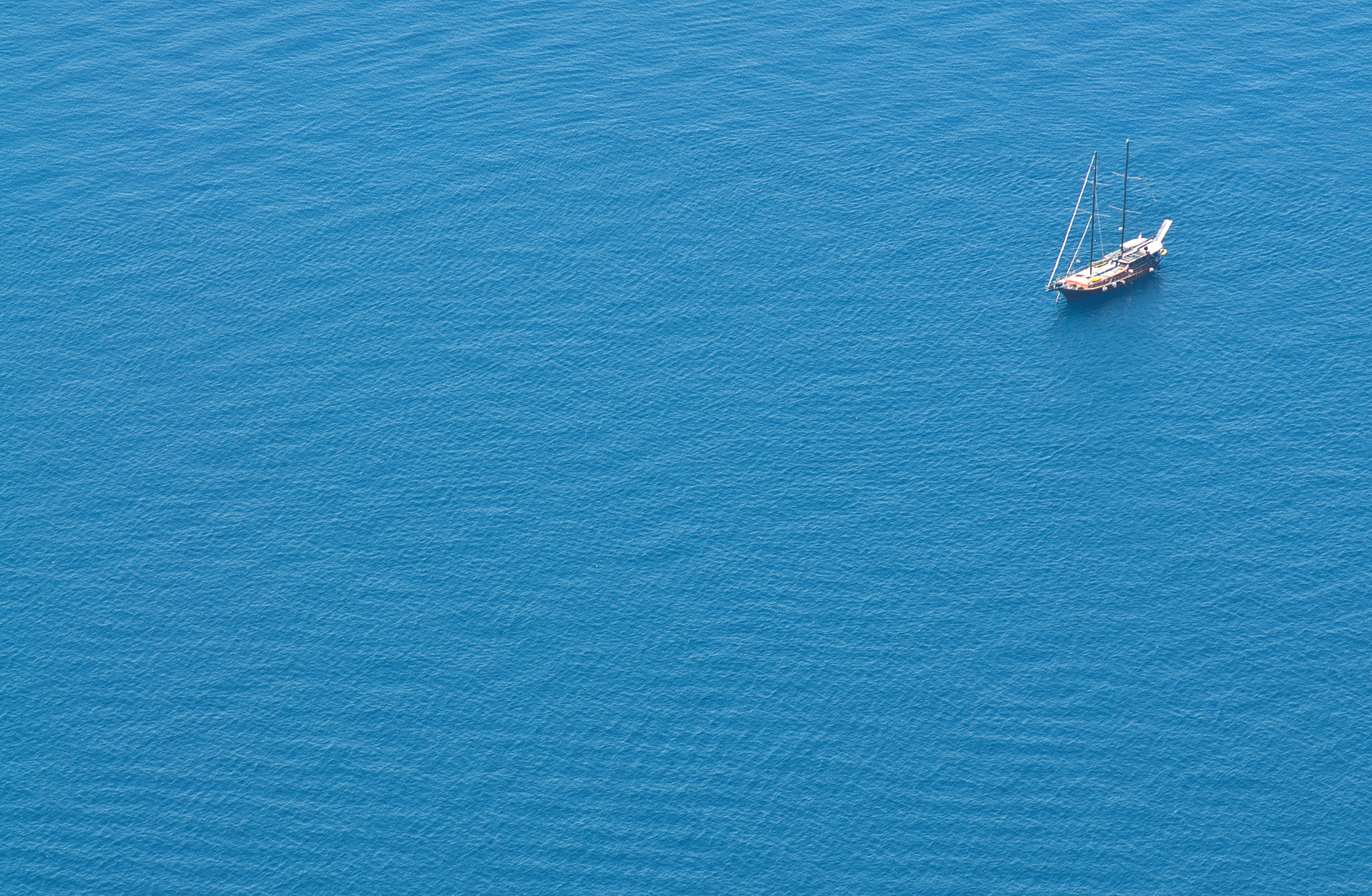 AF Zoom-Nikkor 75-300mm f/4.5-5.6 sample photo. Open sea photography
