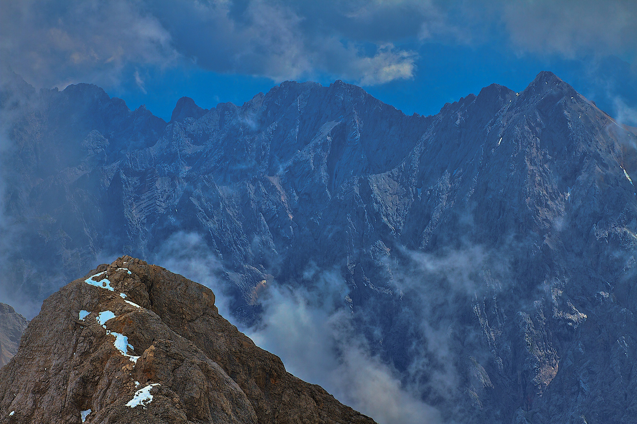 Sigma 50mm f/1.4 EX DG HSM + 1.4x sample photo. From zugspitze photography