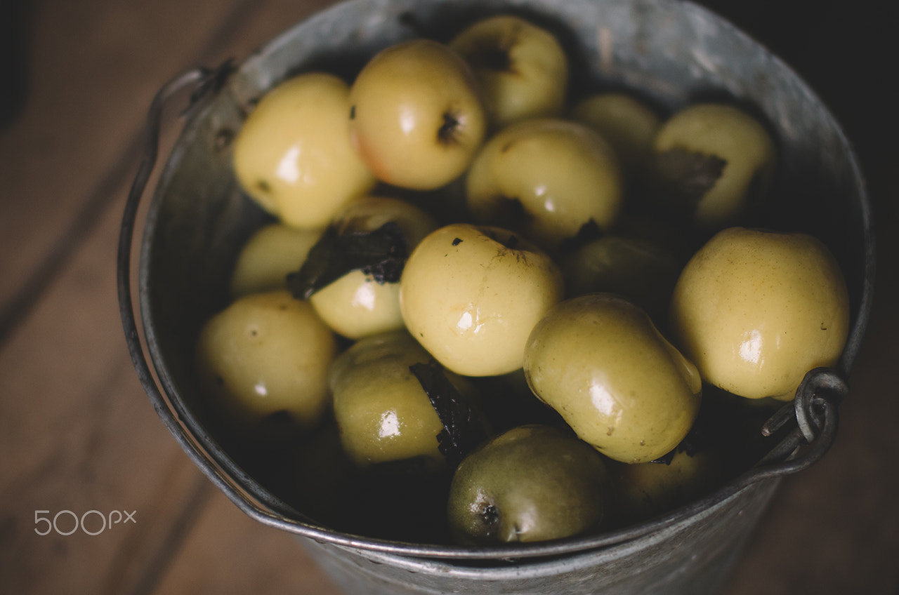 Pentax K-5 sample photo. Summer impressions #apples photography