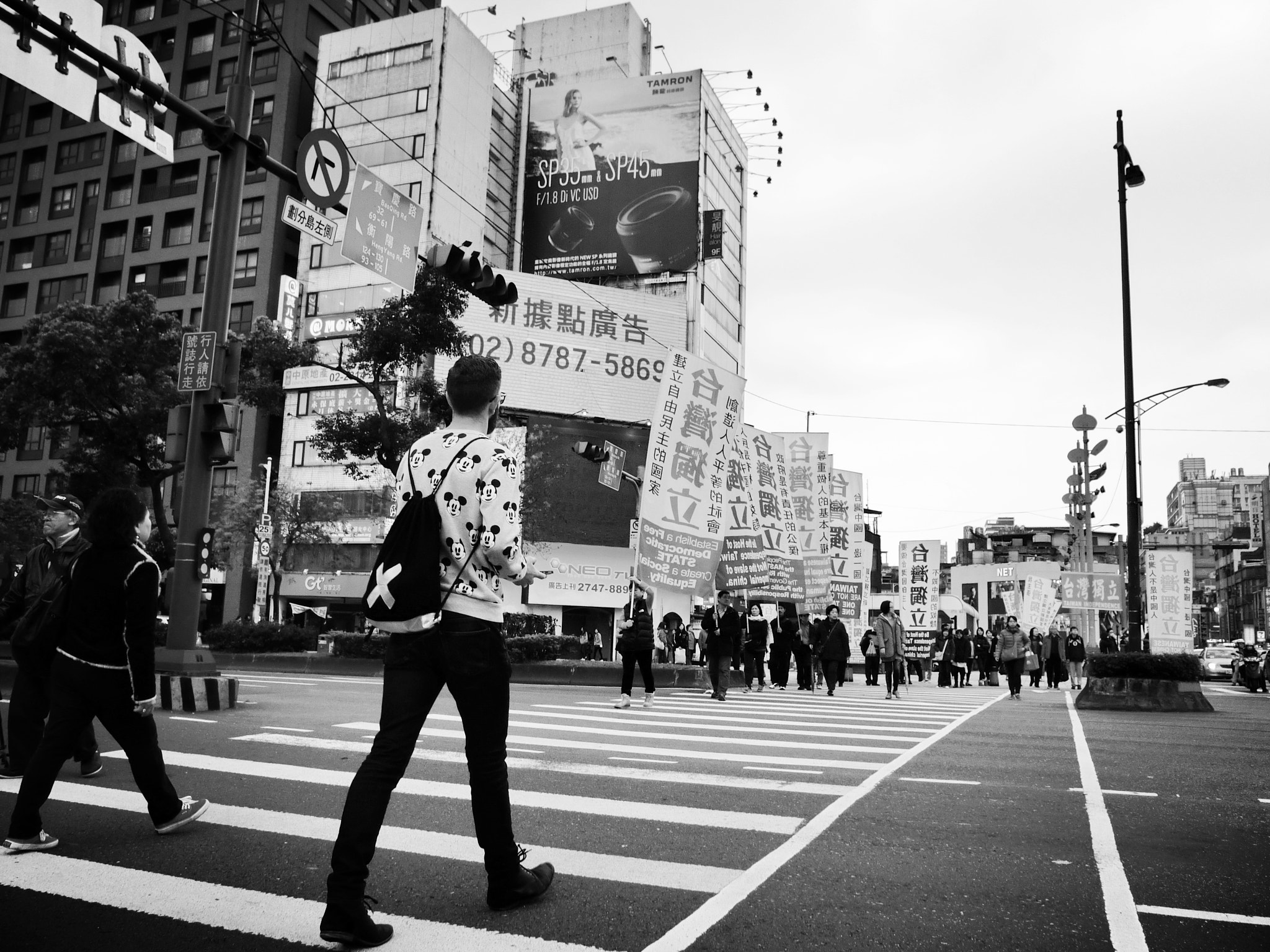 CASIO EX-10 sample photo. Taipei street photography