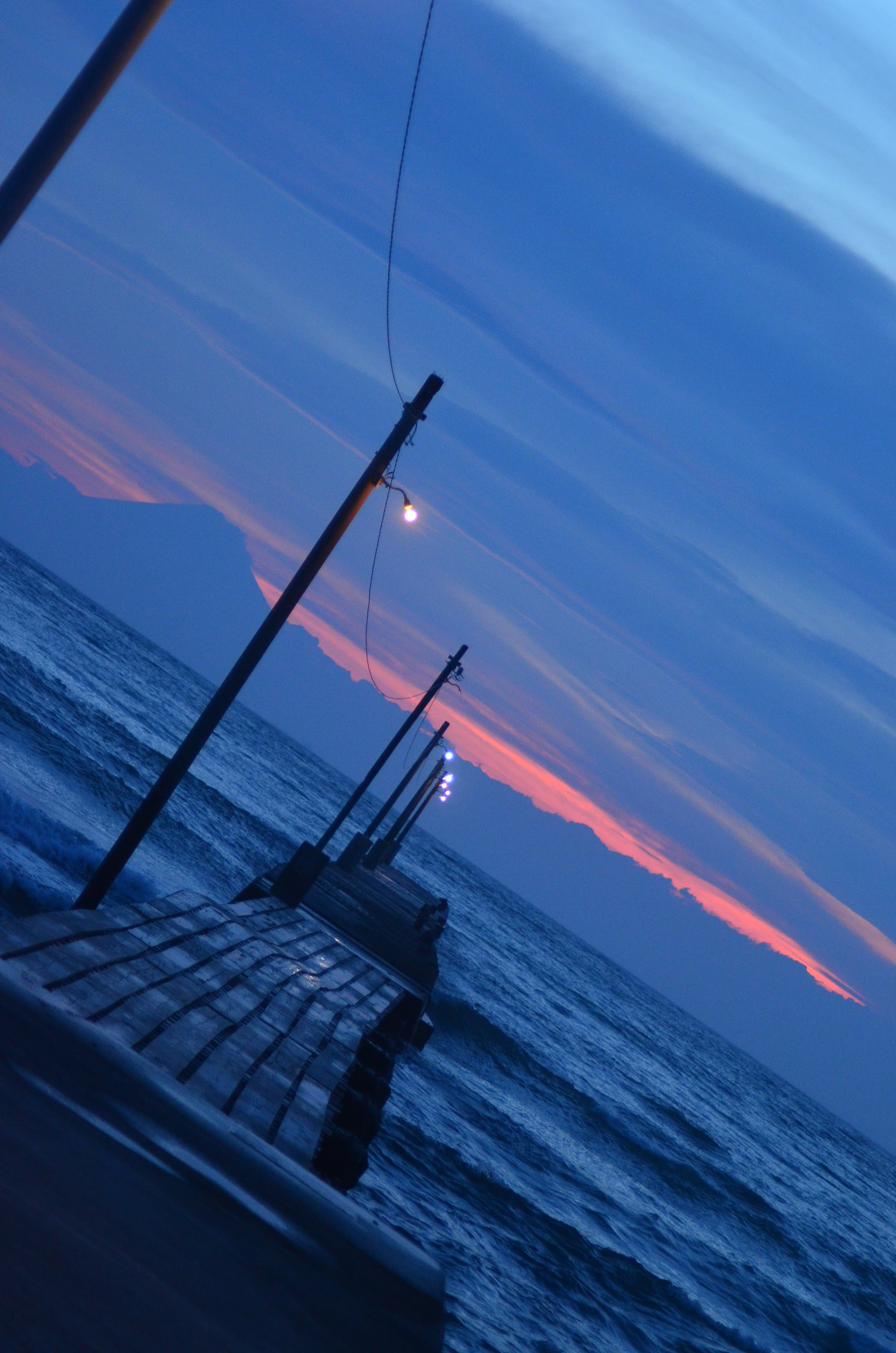 Nikon D5100 + AF Zoom-Nikkor 70-300mm f/4-5.6D ED sample photo. 富士山と夜景 photography