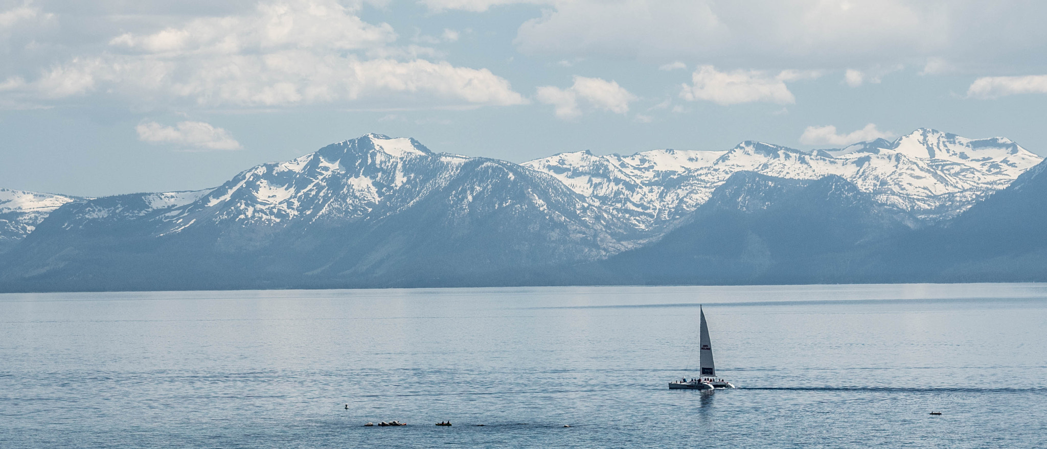 Olympus OM-D E-M5 II sample photo. Alpine sailboat photography