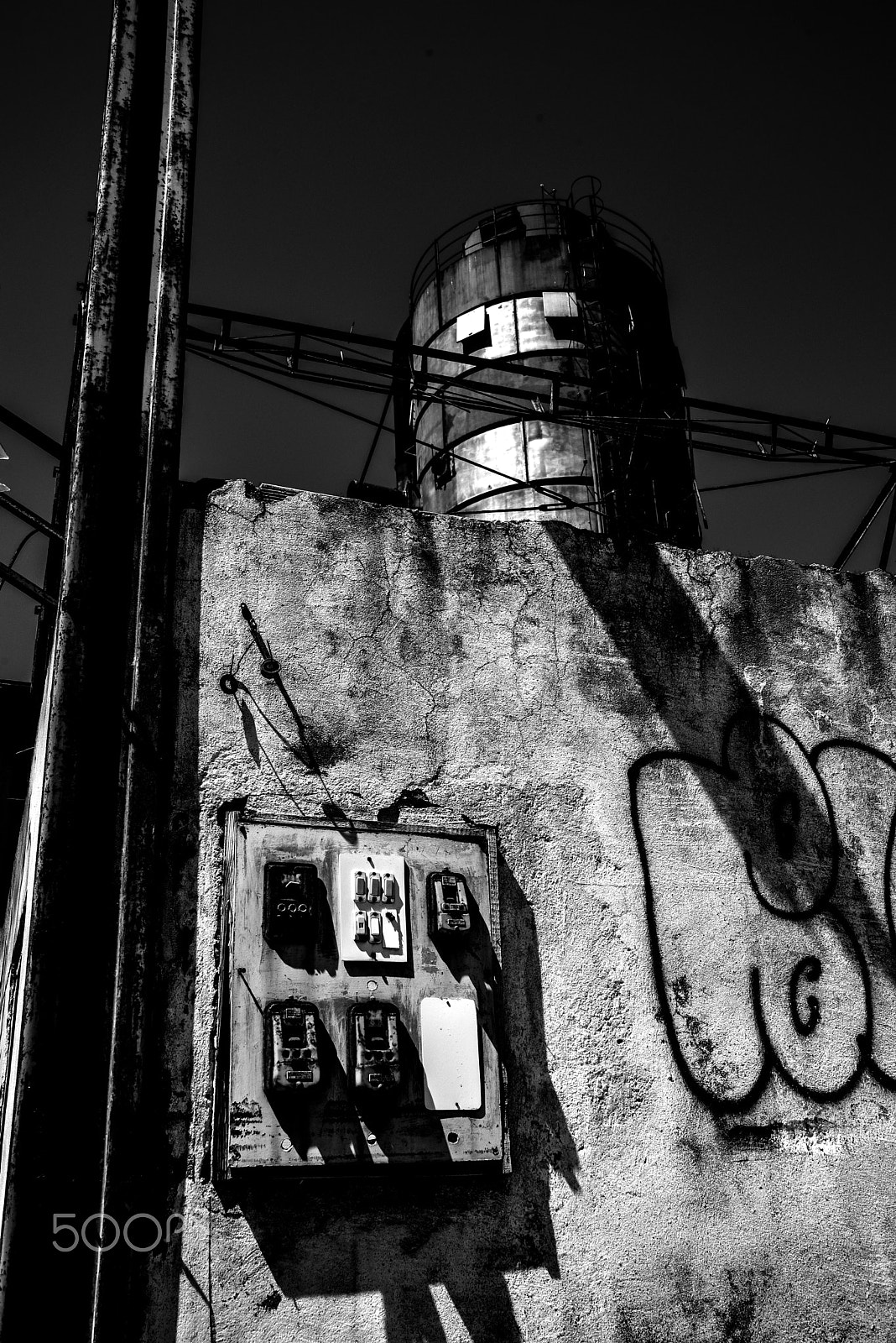Sigma 28-300mm F3.5-6.3 DG Macro sample photo. Abandoned factory photography