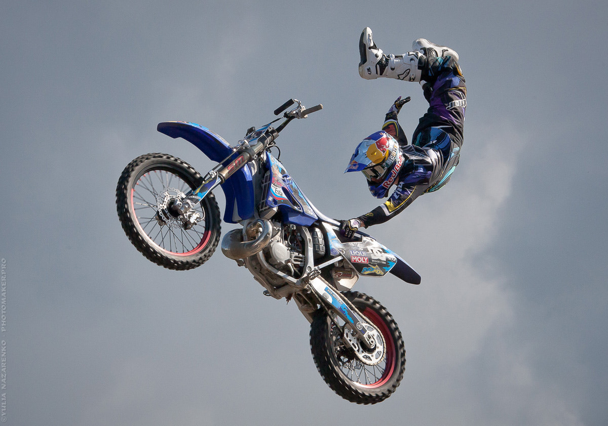 Canon EOS-1Ds Mark III + Canon EF 28-300mm F3.5-5.6L IS USM sample photo. Freestyle motocross photography