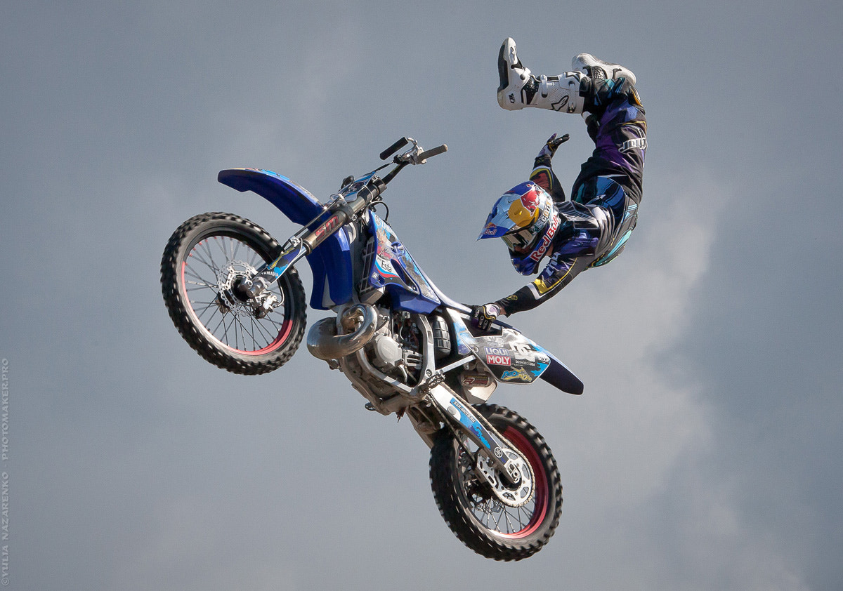 Canon EOS-1Ds Mark III sample photo. Freestyle motocross photography