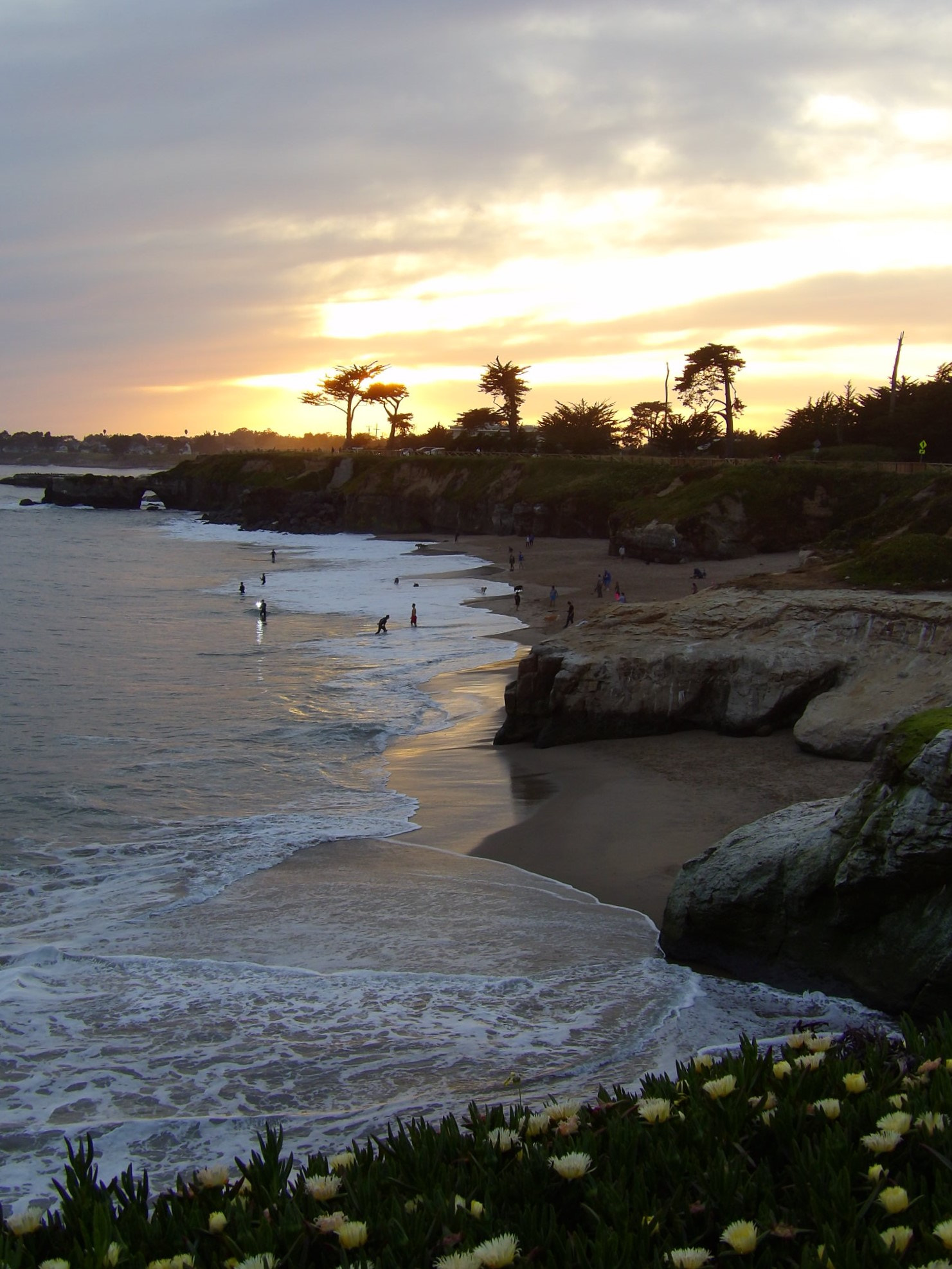 Kodak PIXPRO AZ521 sample photo. Santa cruz sunset photography