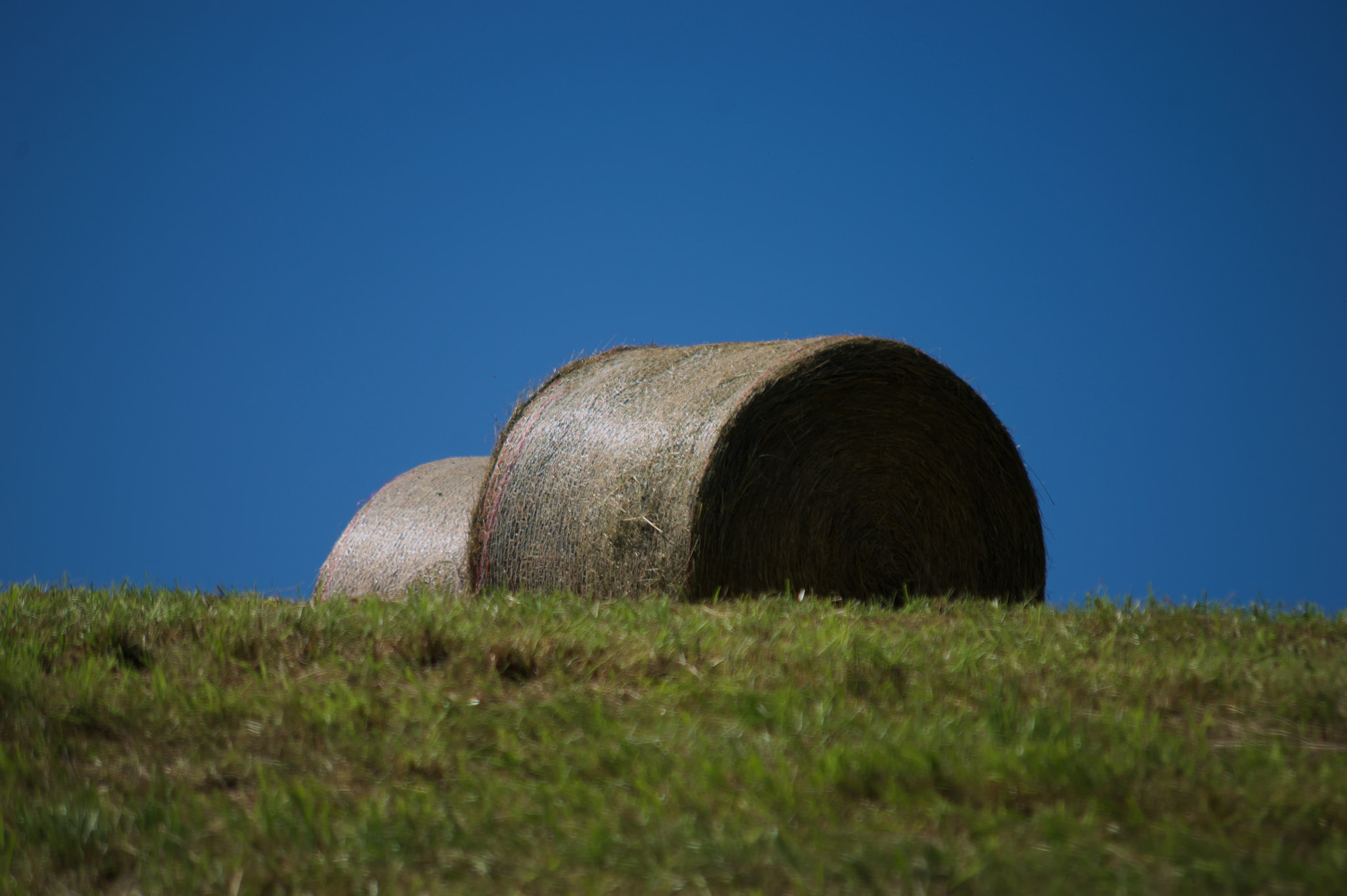 Pentax K-x sample photo. Bale of hay photography