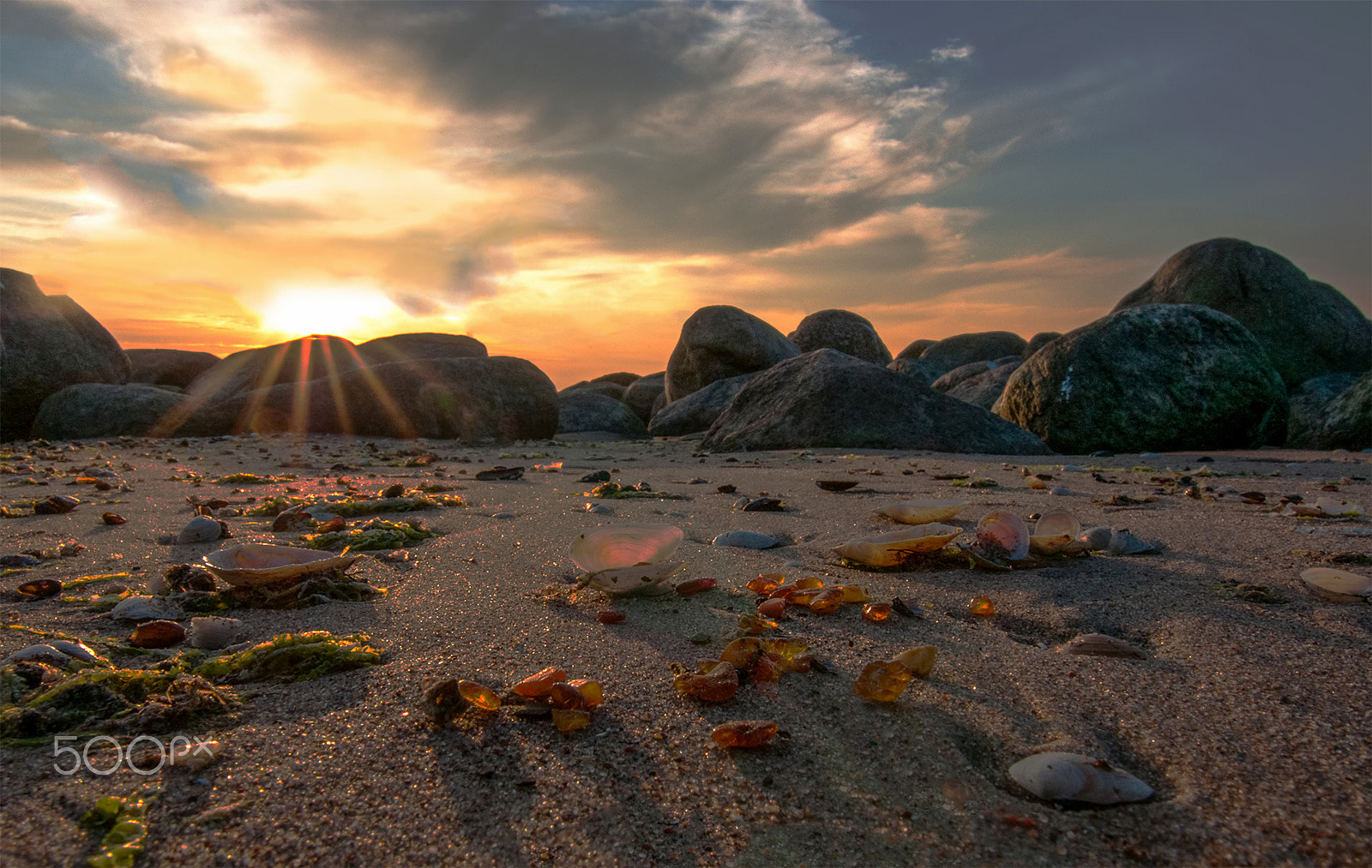 Tokina AT-X Pro 11-16mm F2.8 DX sample photo. Amber for you ... photography