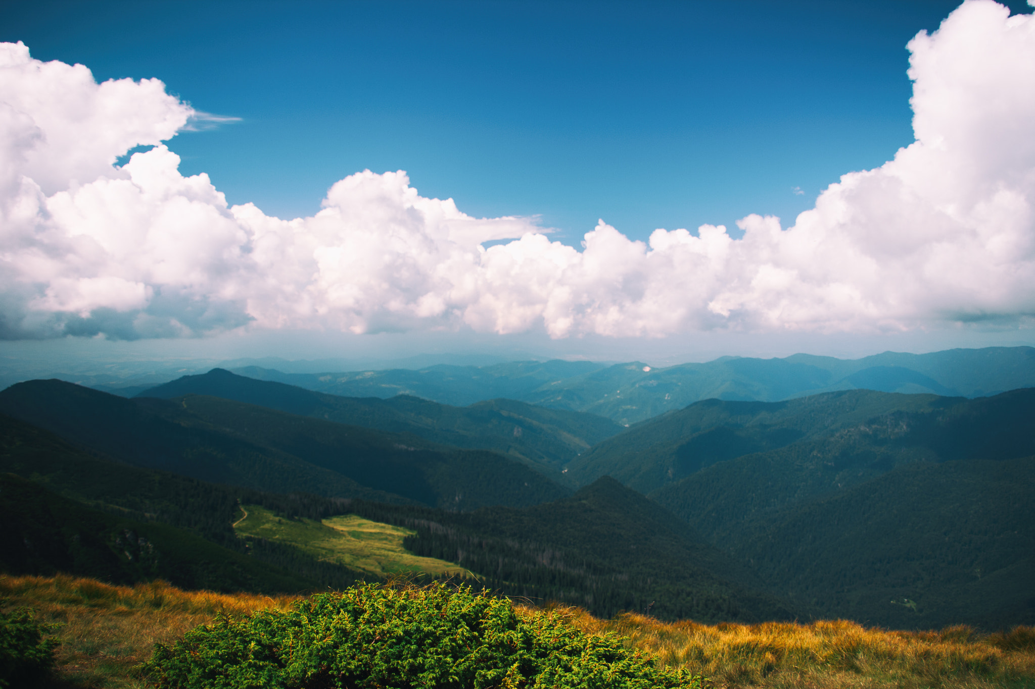 Sigma 18-200mm f/3.5-6.3 DC OS sample photo. Carpathian photography