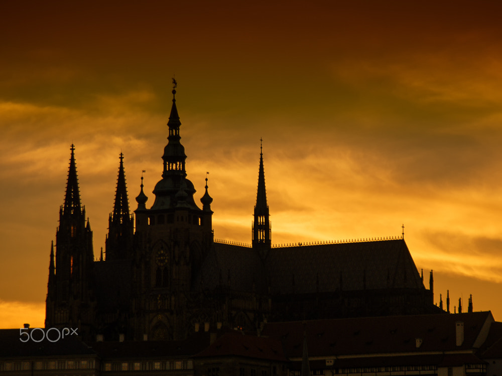 HD Pentax DA 55-300mm F4.0-5.8 ED WR sample photo. Cathedral photography