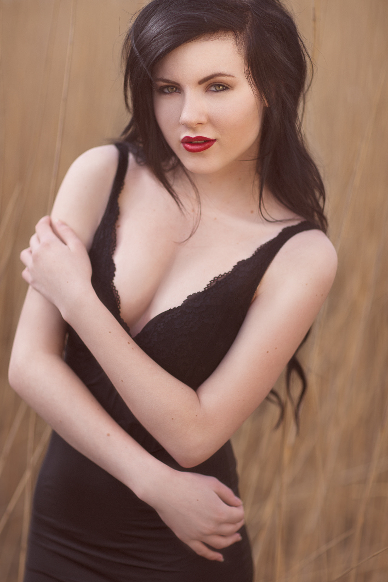 Canon EOS 6D + Canon EF 85mm F1.2 sample photo. Snow white beauty photography
