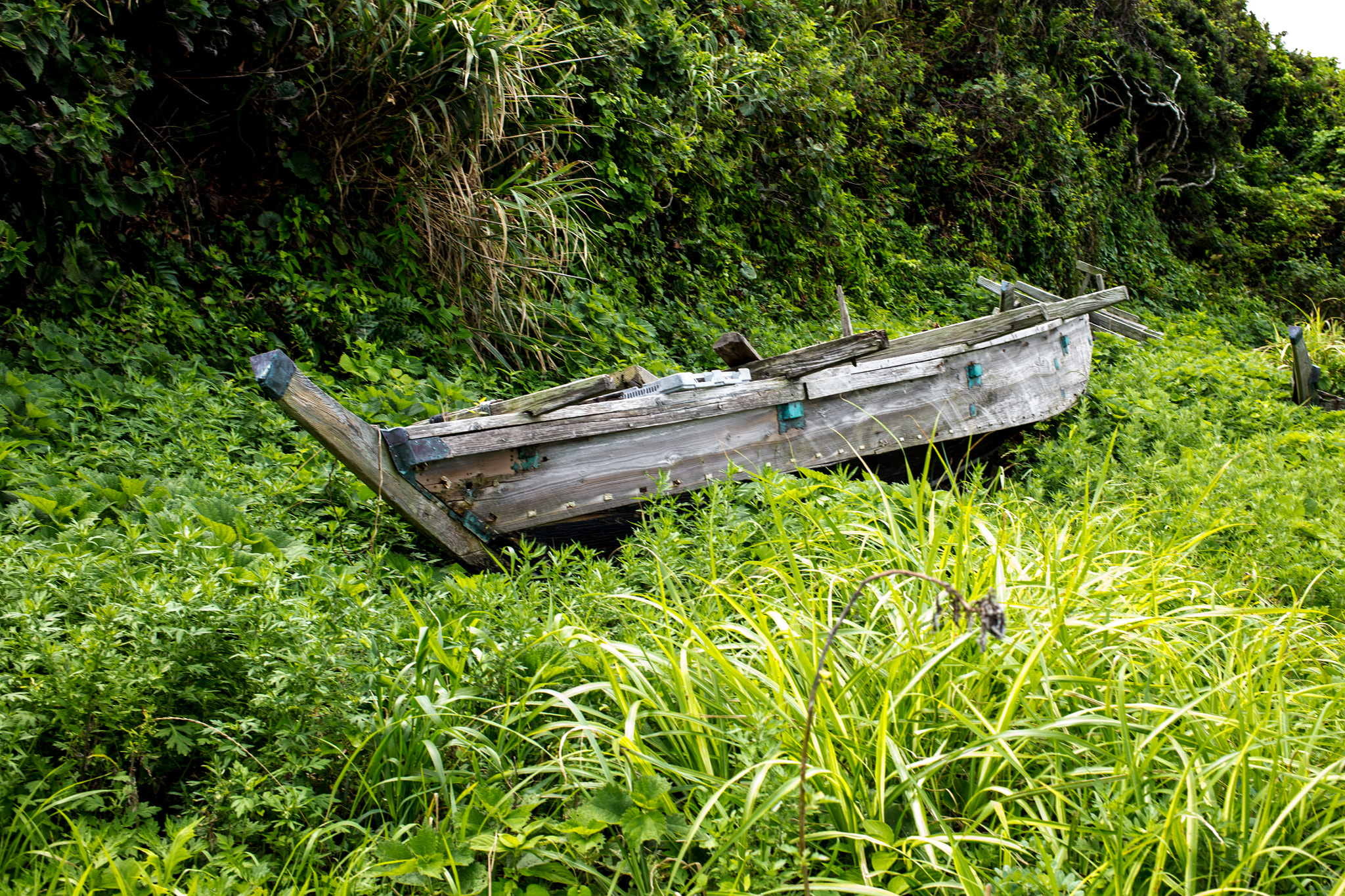 Canon EF 40mm F2.8 STM sample photo. Wood boat of japanese old style photography