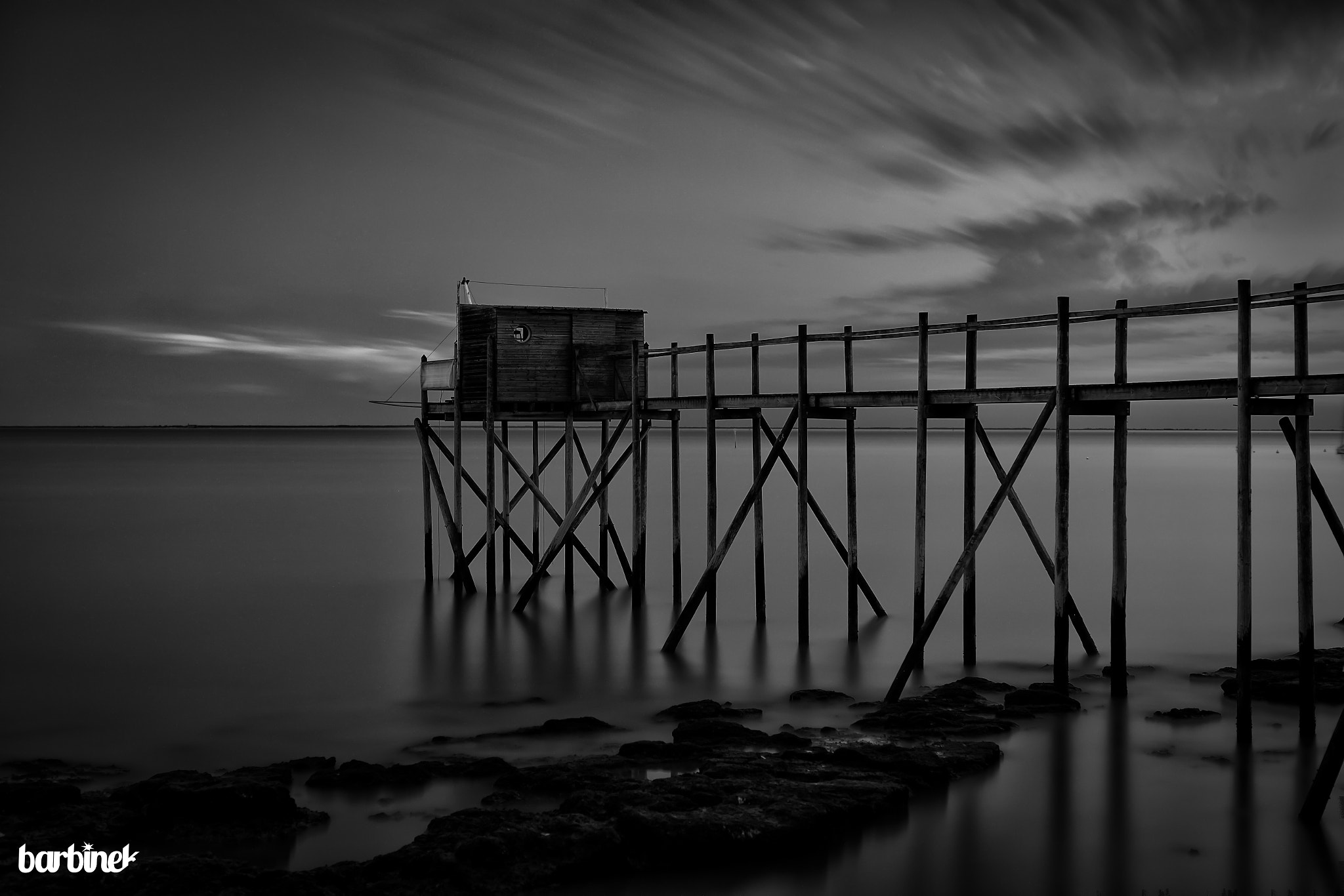 Canon EOS 6D + ZEISS Milvus 50mm F1.4 sample photo. Log cabin in the seaside photography