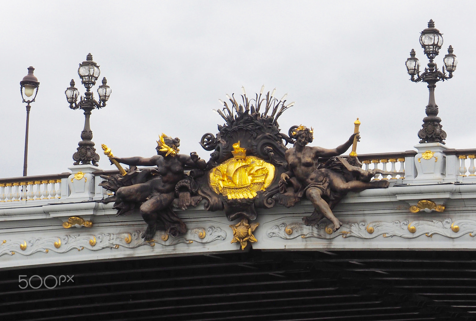 Olympus OM-D E-M1 + OLYMPUS M.12-50mm F3.5-6.3 sample photo. Pont alexander lll, paris photography