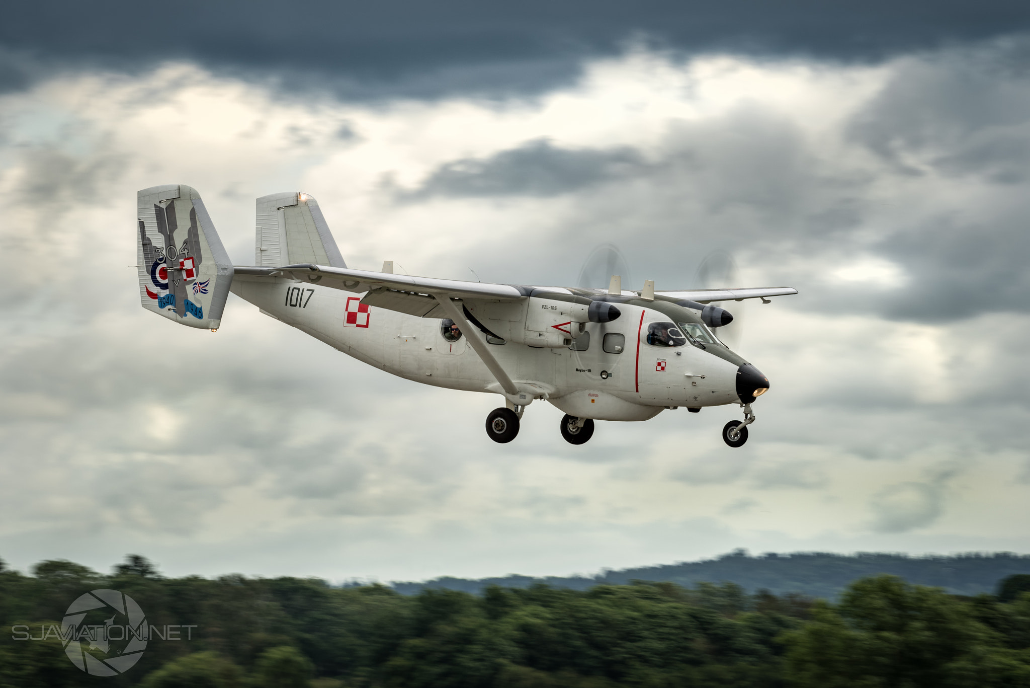 Nikon AF-S Nikkor 300mm F2.8G ED-IF VR sample photo. " polish sub hunter " photography
