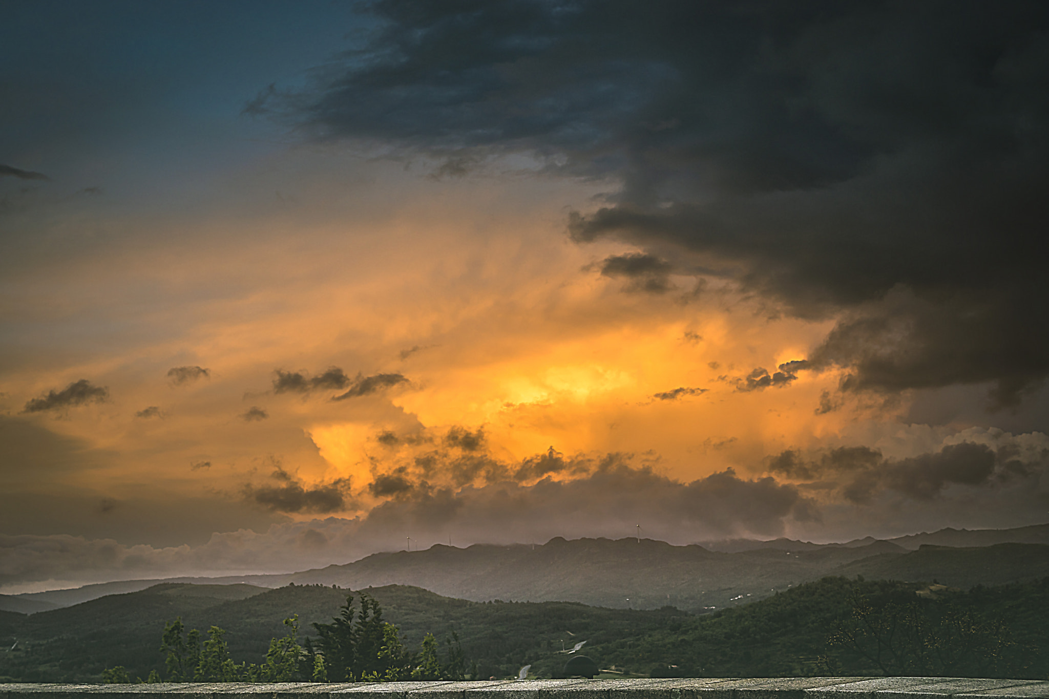 Sony SLT-A68 + Sony DT 35mm F1.8 SAM sample photo. After the sunset comes the storm! photography