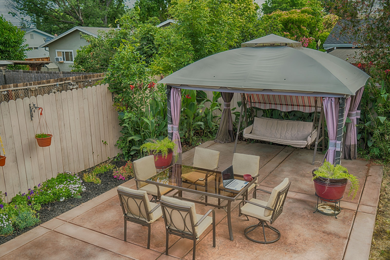 Canon TS-E 24mm F3.5L II Tilt-Shift sample photo. Montgomery ave concord ca backyard photography