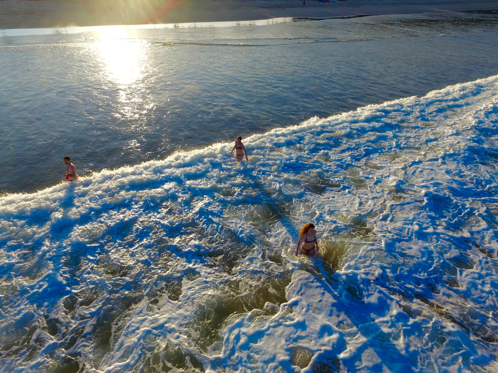 Beachgoers at Sunset by Dominic Grimm on 500px.com