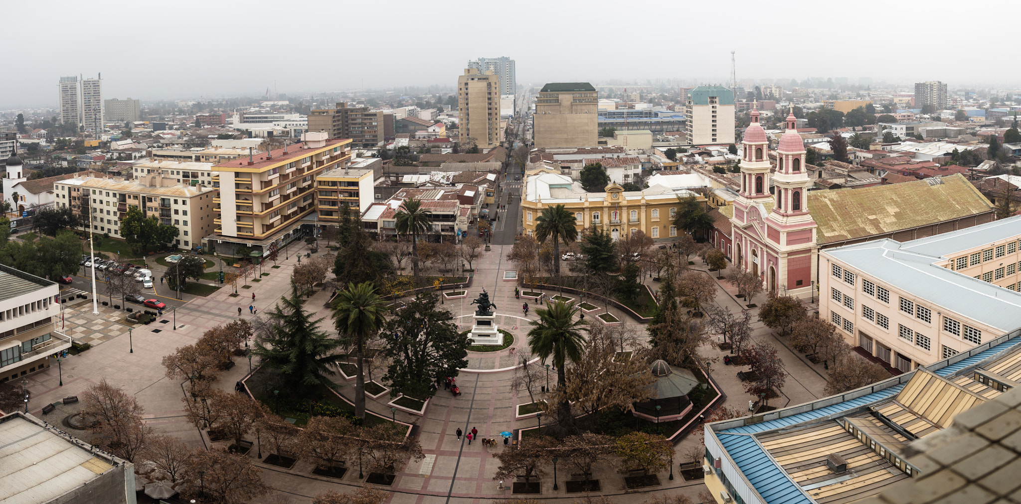 Tamron SP AF 17-50mm F2.8 XR Di II LD Aspherical (IF) sample photo. Plaza de armas de rancagua photography