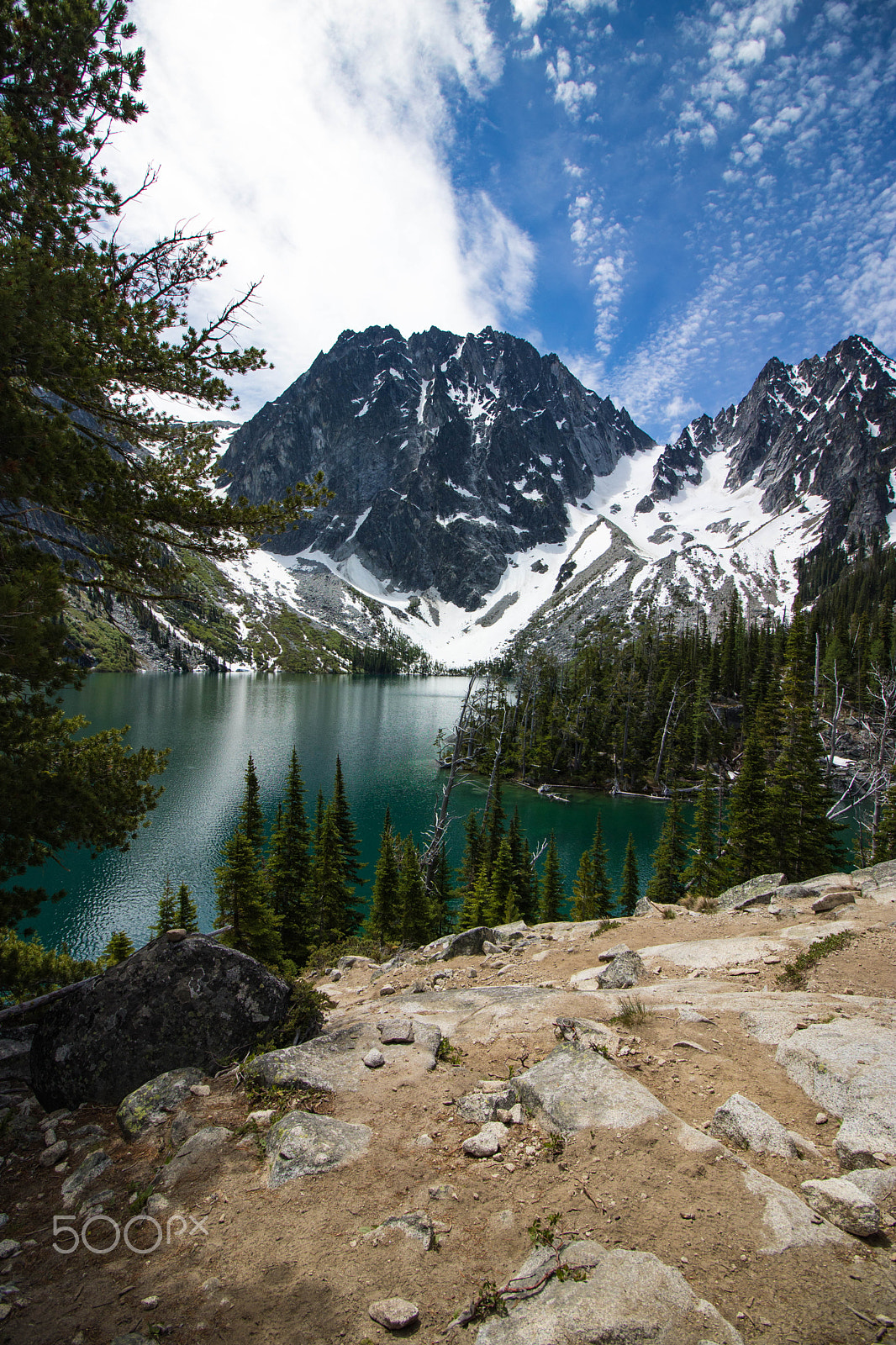Canon EOS 750D (EOS Rebel T6i / EOS Kiss X8i) sample photo. Colchuck lake in june photography